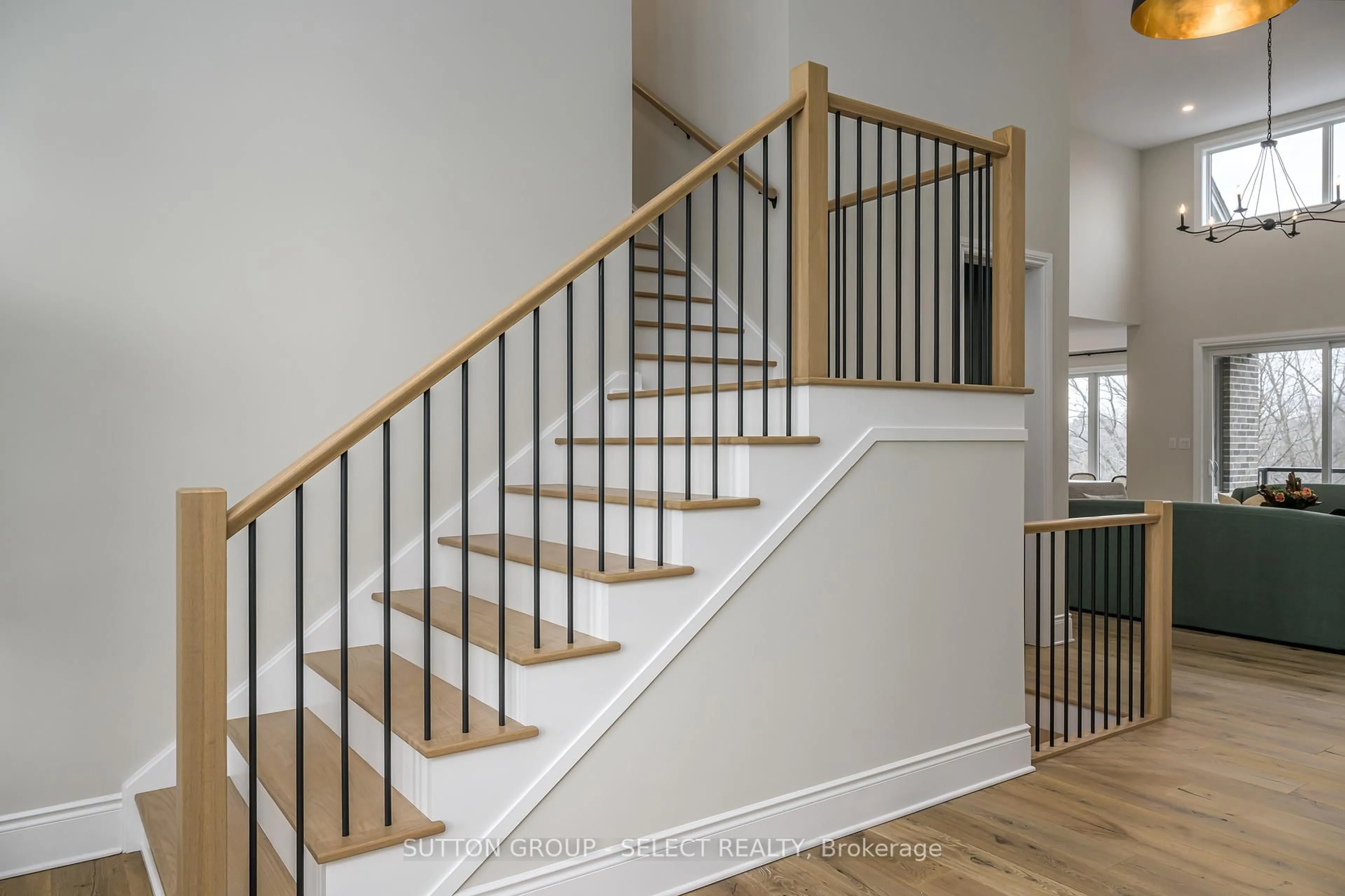 Stairs for 597 Creekview Chse, London North Ontario N6G 3X8