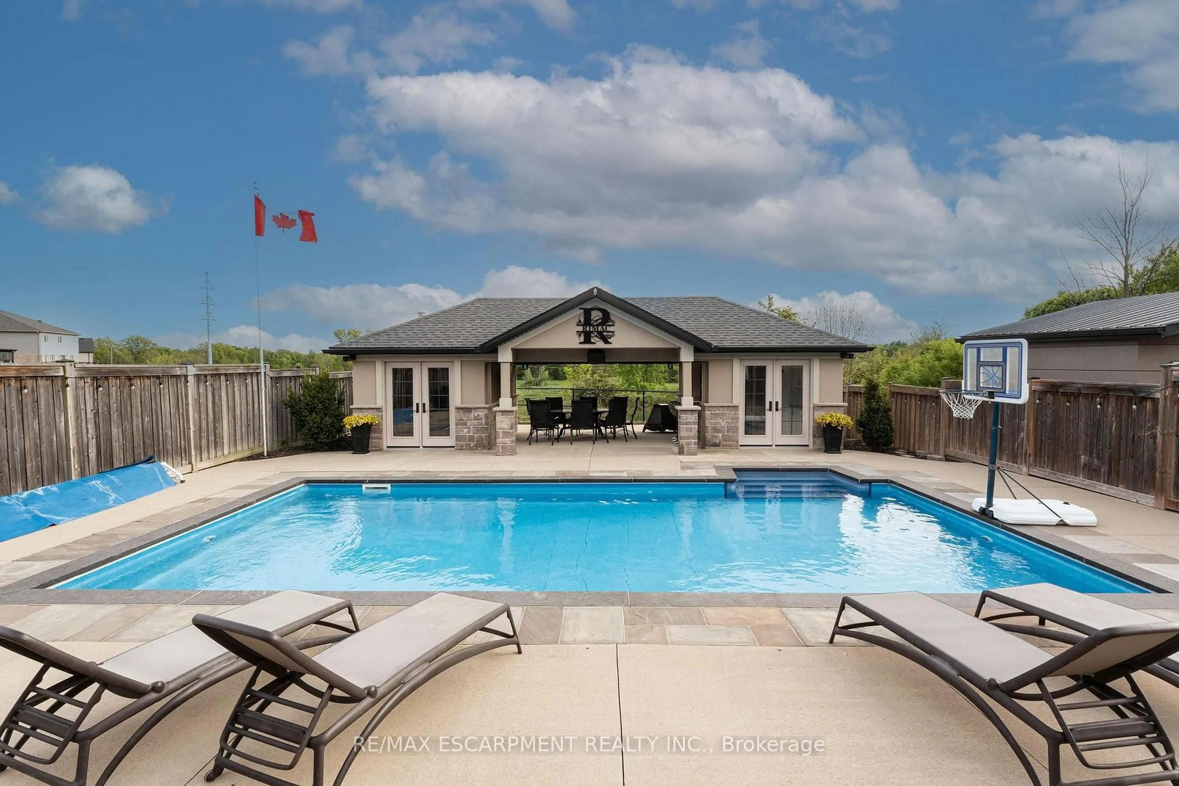 Pool for 188 Mother's St, Hamilton Ontario L9B 0E1