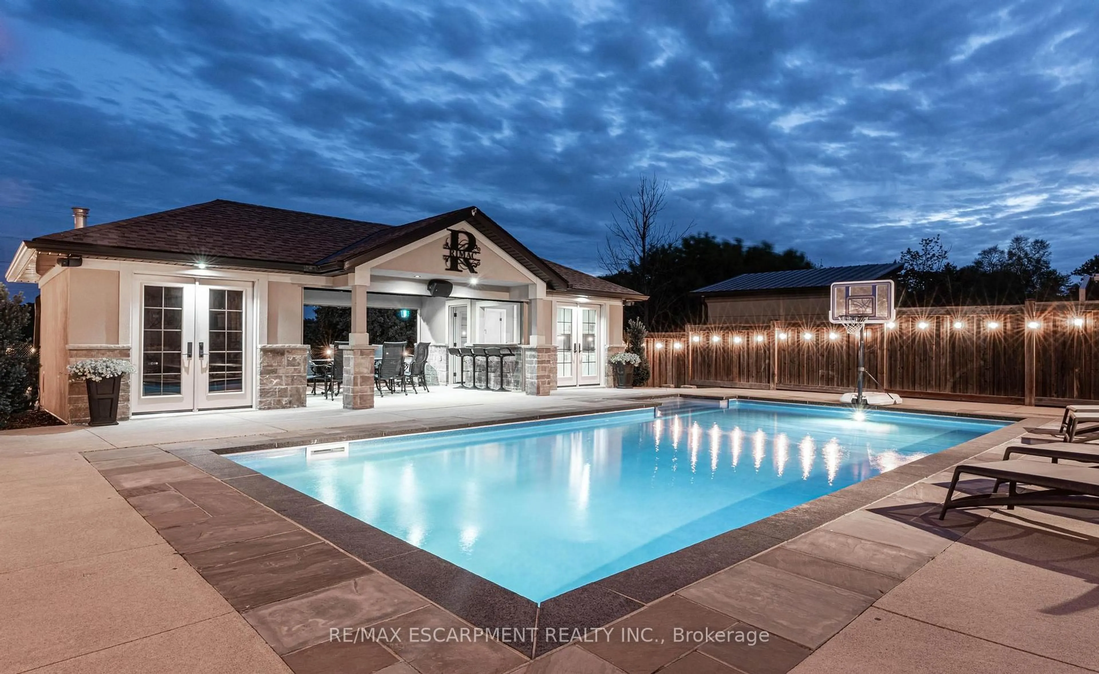 Pool for 188 Mother's St, Hamilton Ontario L9B 0E1