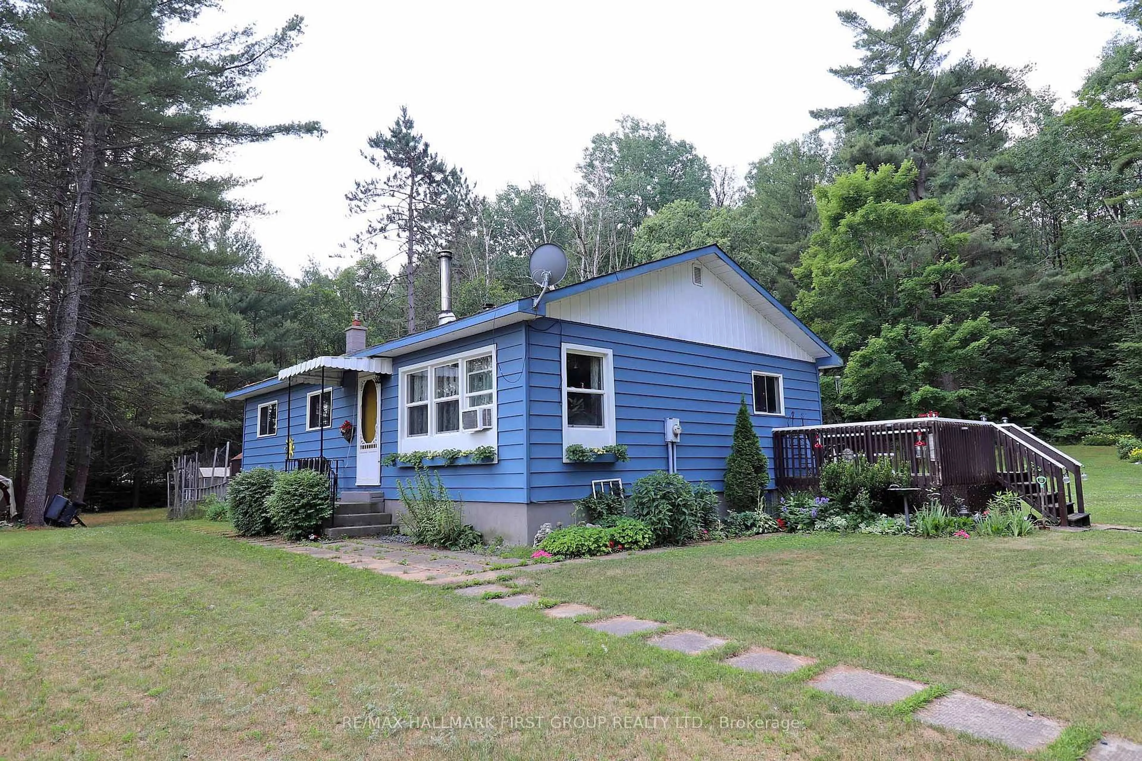 Home with vinyl exterior material, street for 18120 Highway 41, Cloyne Ontario K0H 1K0