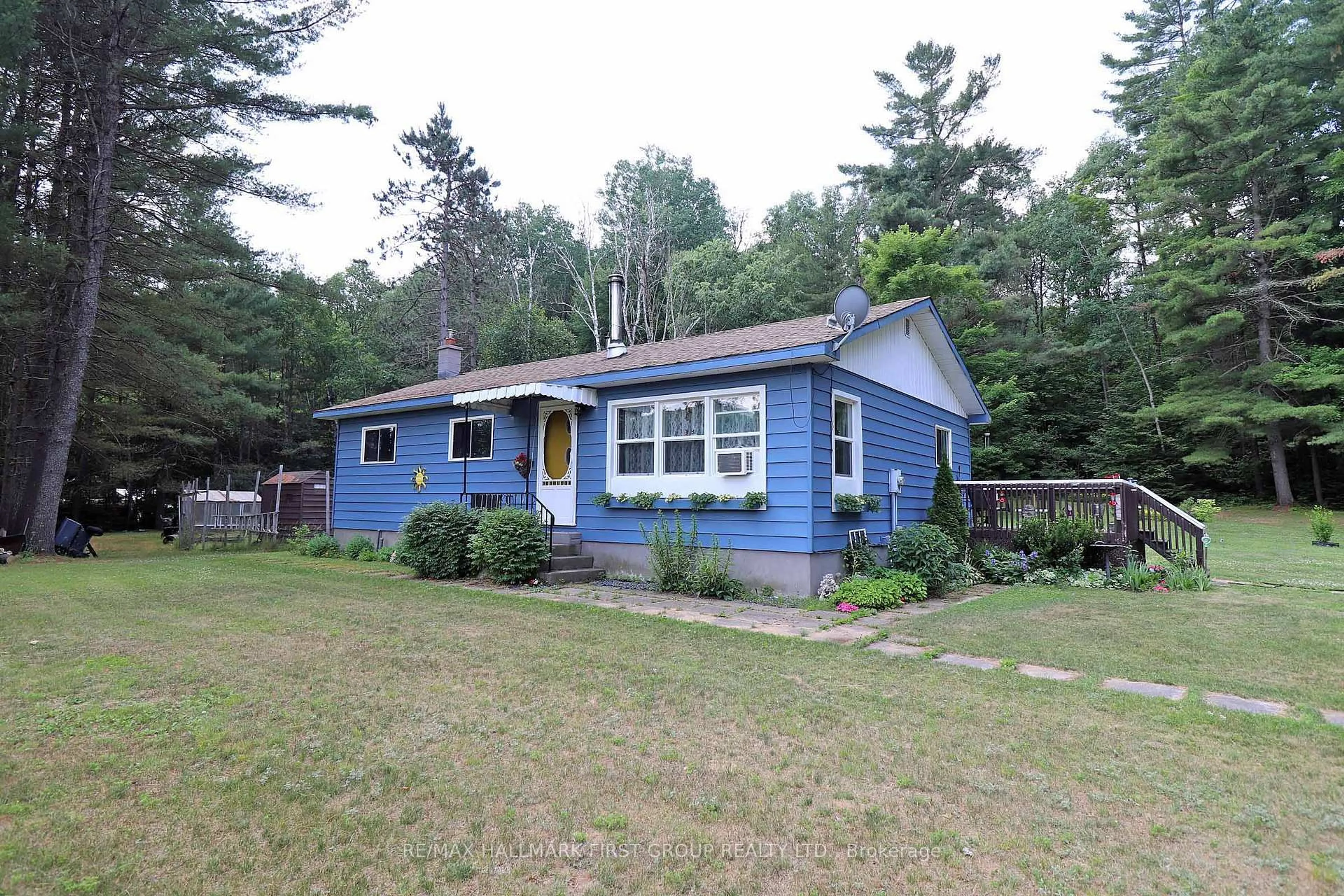Home with vinyl exterior material, street for 18120 Highway 41, Cloyne Ontario K0H 1K0