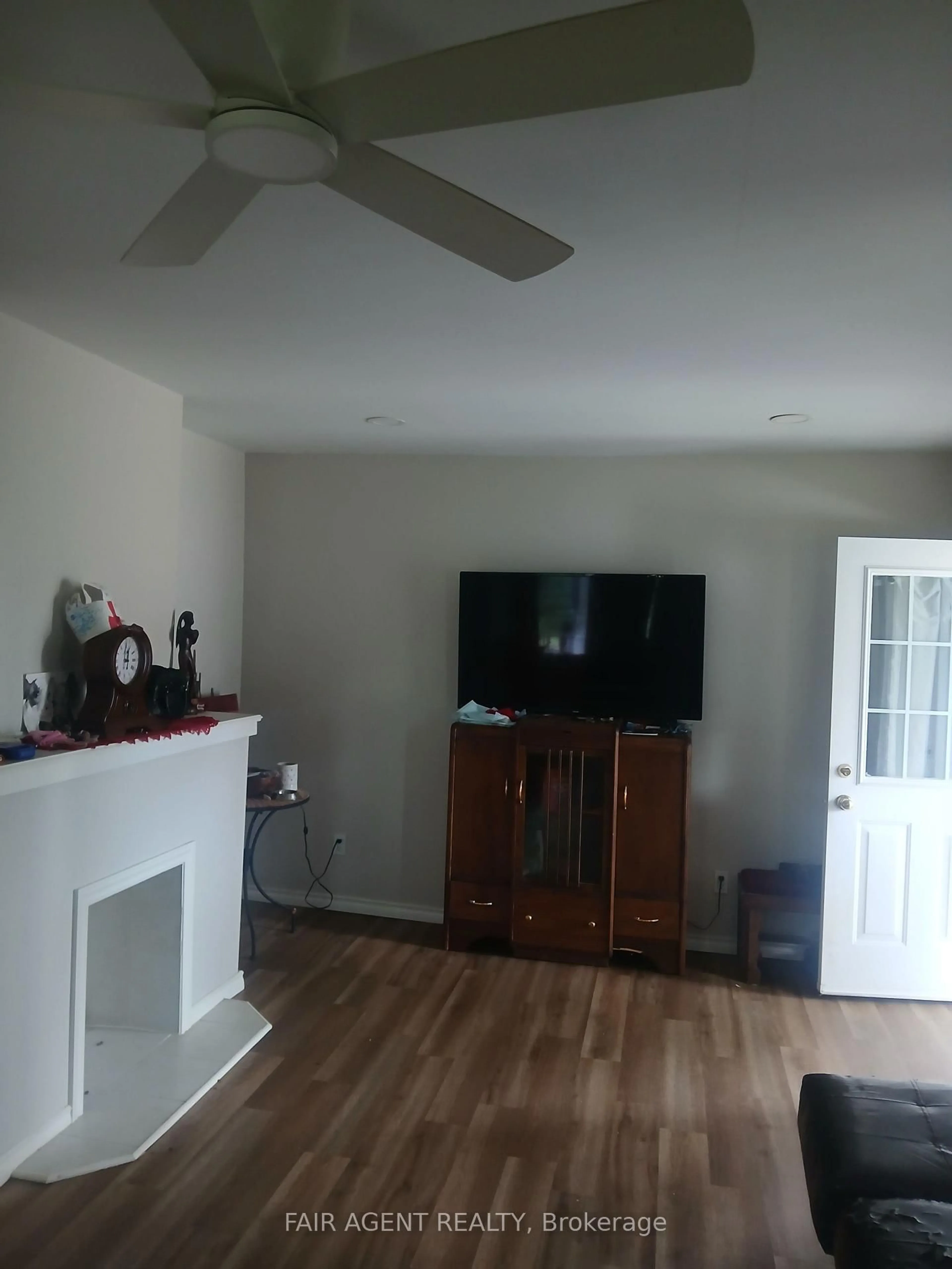 A pic of a room for 349 Stanley St, Deseronto Ontario K0K 1X0