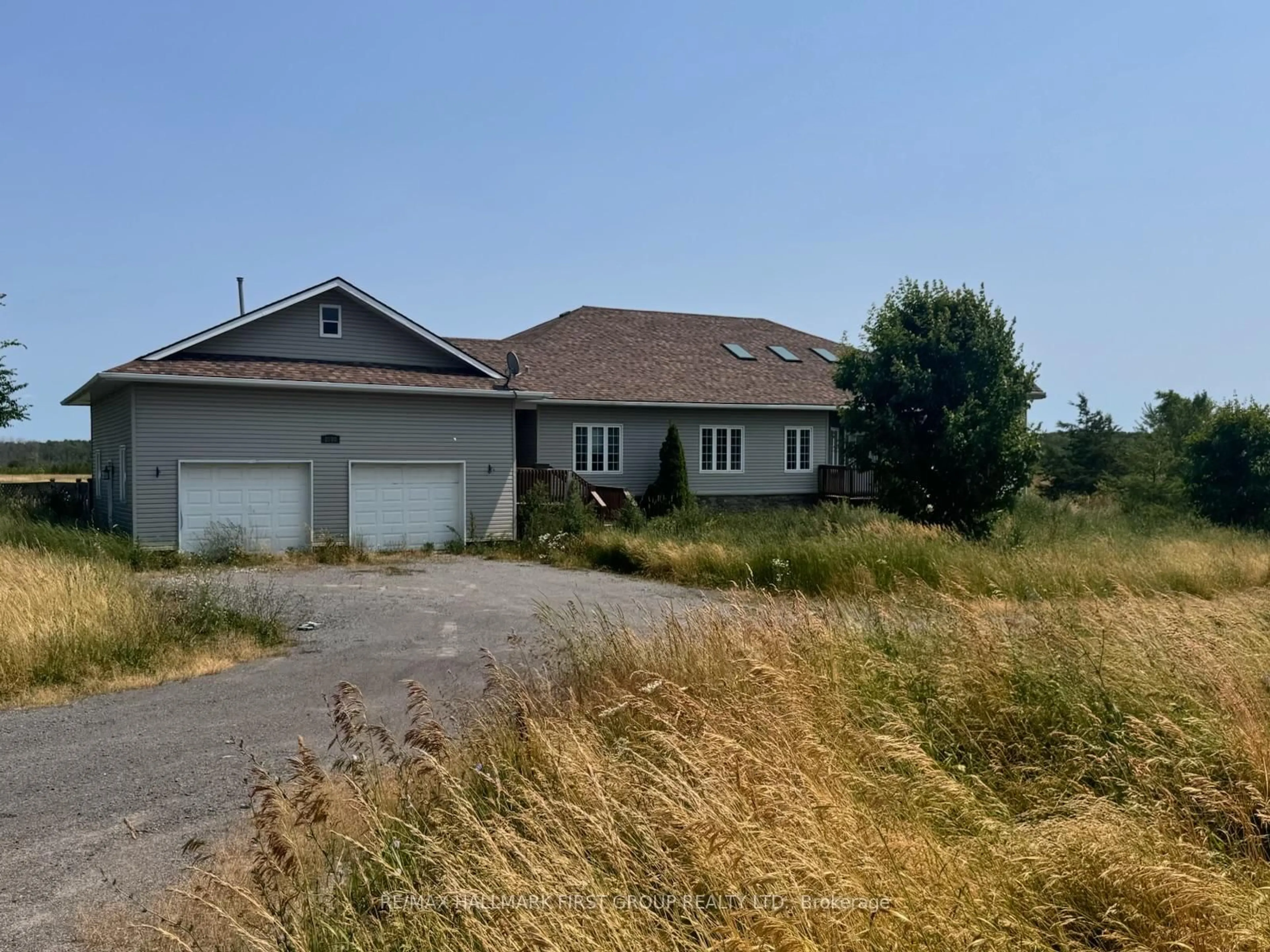 A pic from outside/outdoor area/front of a property/back of a property/a pic from drone, building for 2898 County Rd 2 Rd, Prince Edward County Ontario K0K 1A0