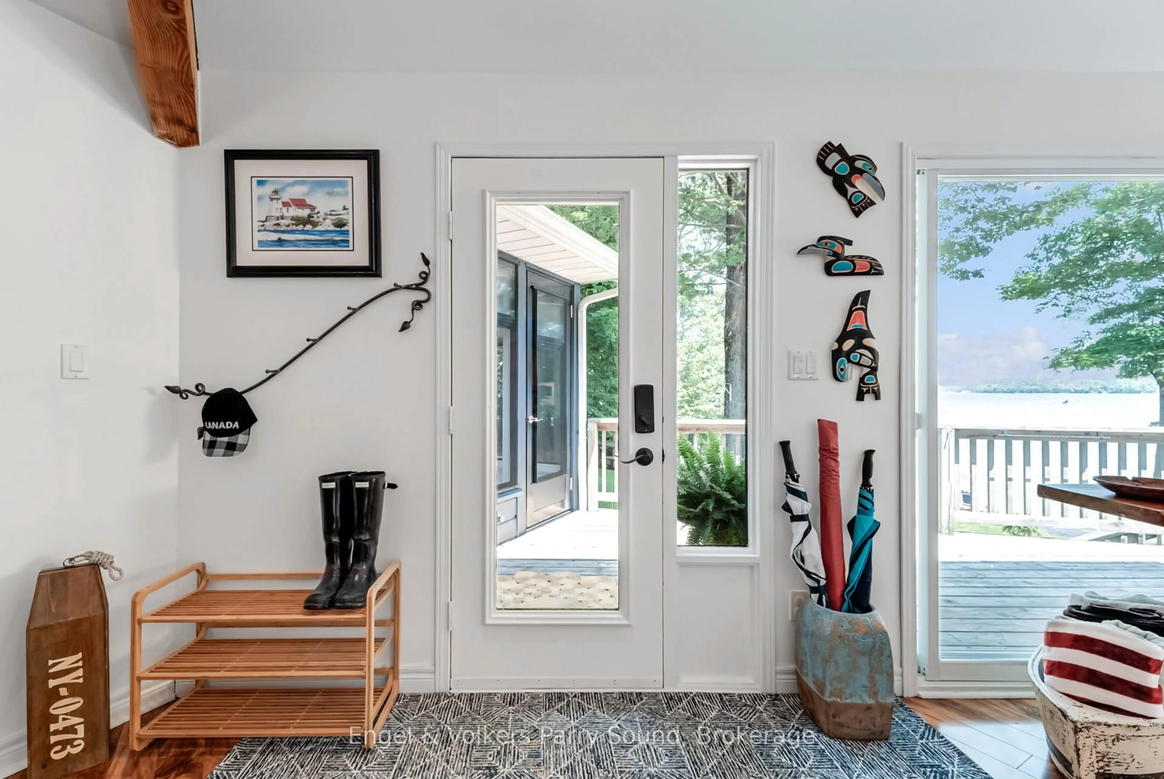 Indoor entryway for 20 Horse Island, Carling Ontario P0G 1G0