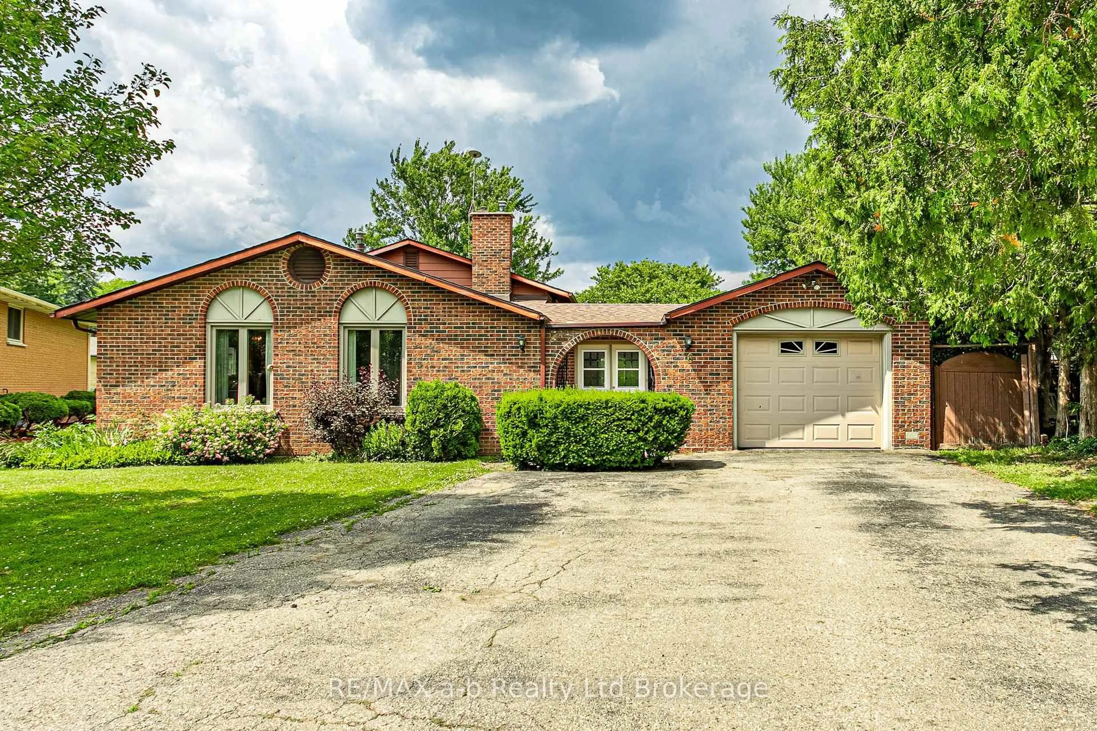 Home with brick exterior material, street for 6 Kirwin Dr, Ingersoll Ontario N5C 3M3