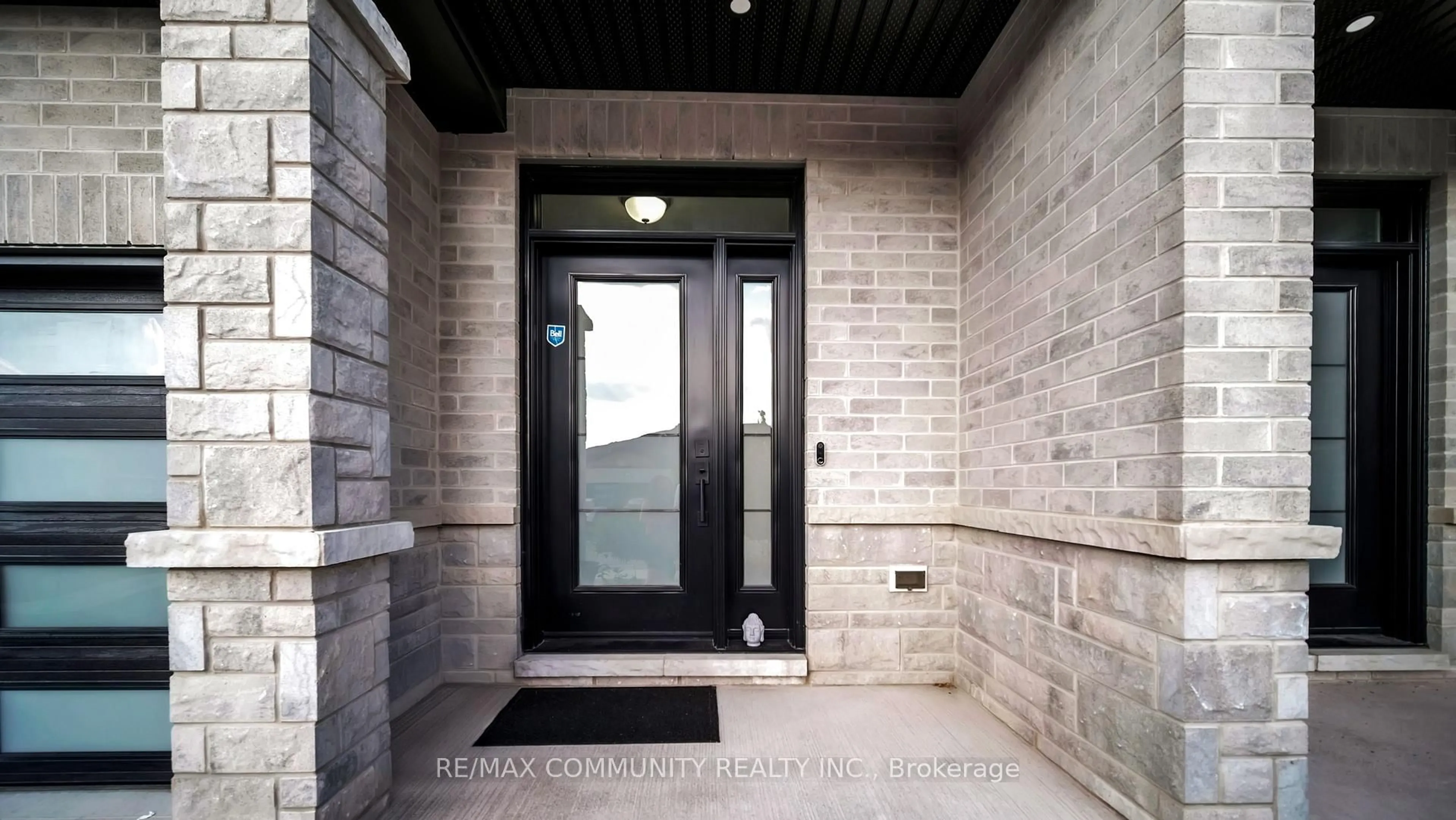 Indoor entryway for 5 Primrose Cres, Belleville Ontario K8N 0J7