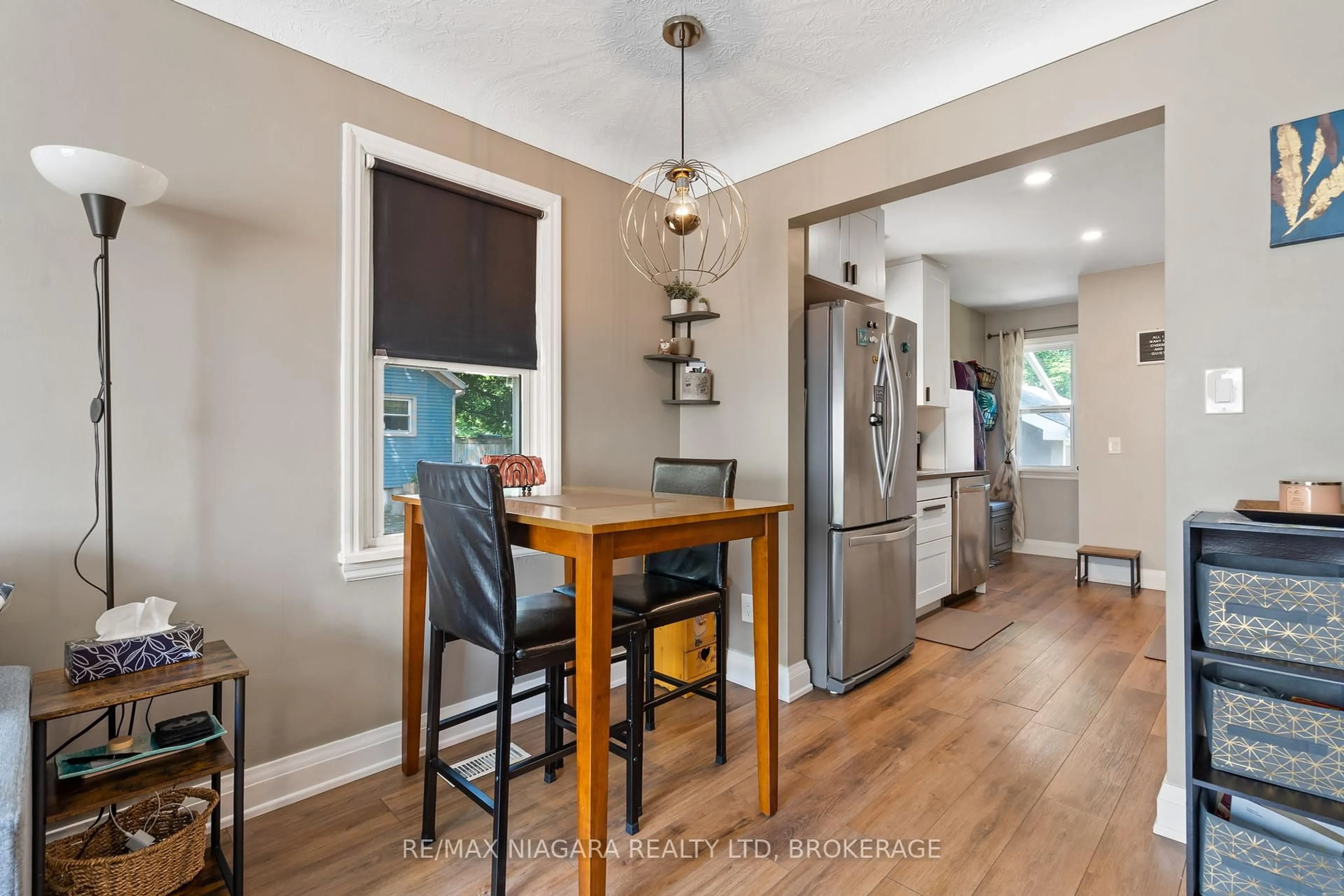 Open concept kitchen, unknown for 277 Linwell Rd, St. Catharines Ontario L2N 1S6