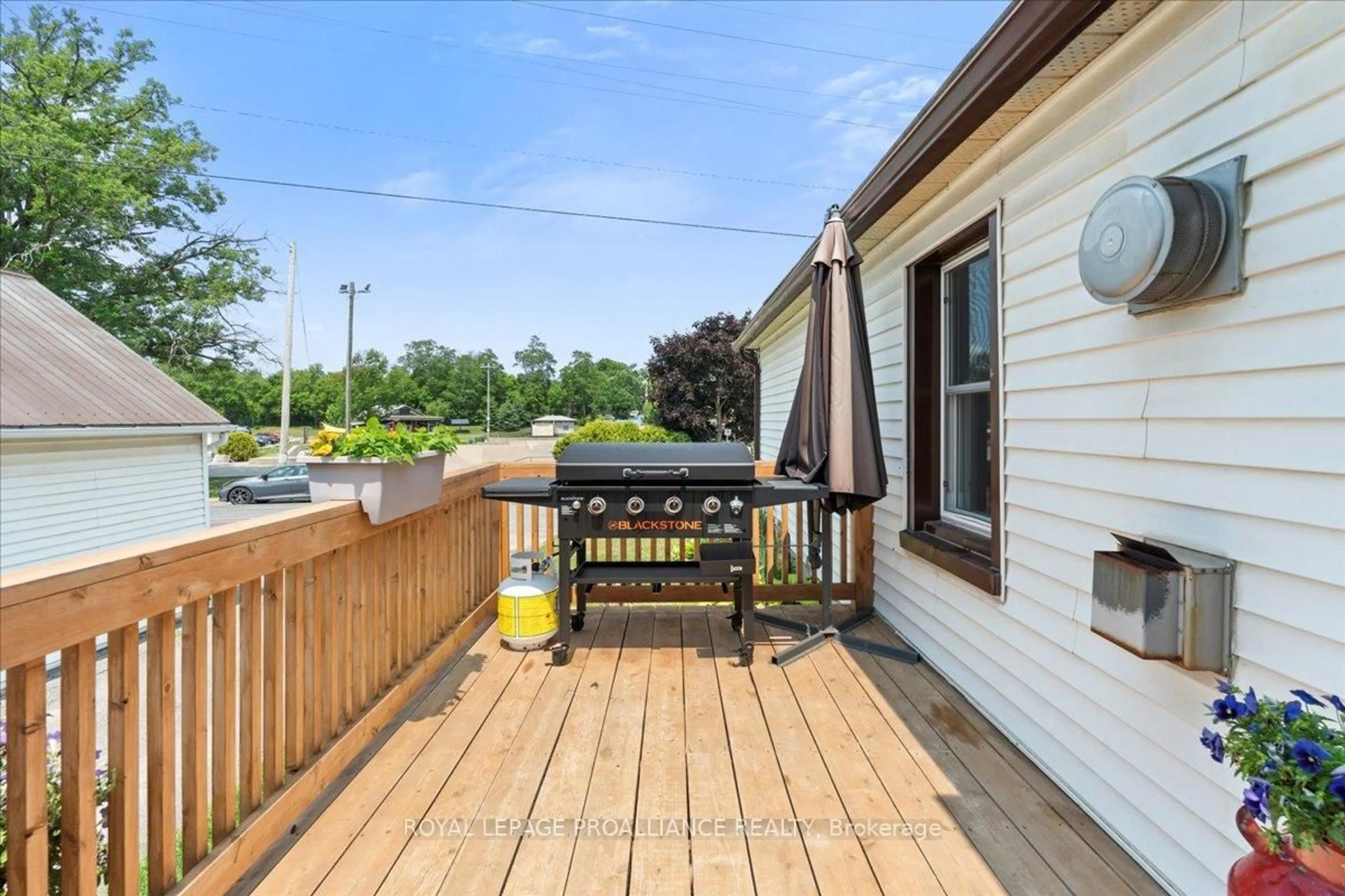 Patio, unknown for 246 Durham St, Madoc Ontario K0K 2K0