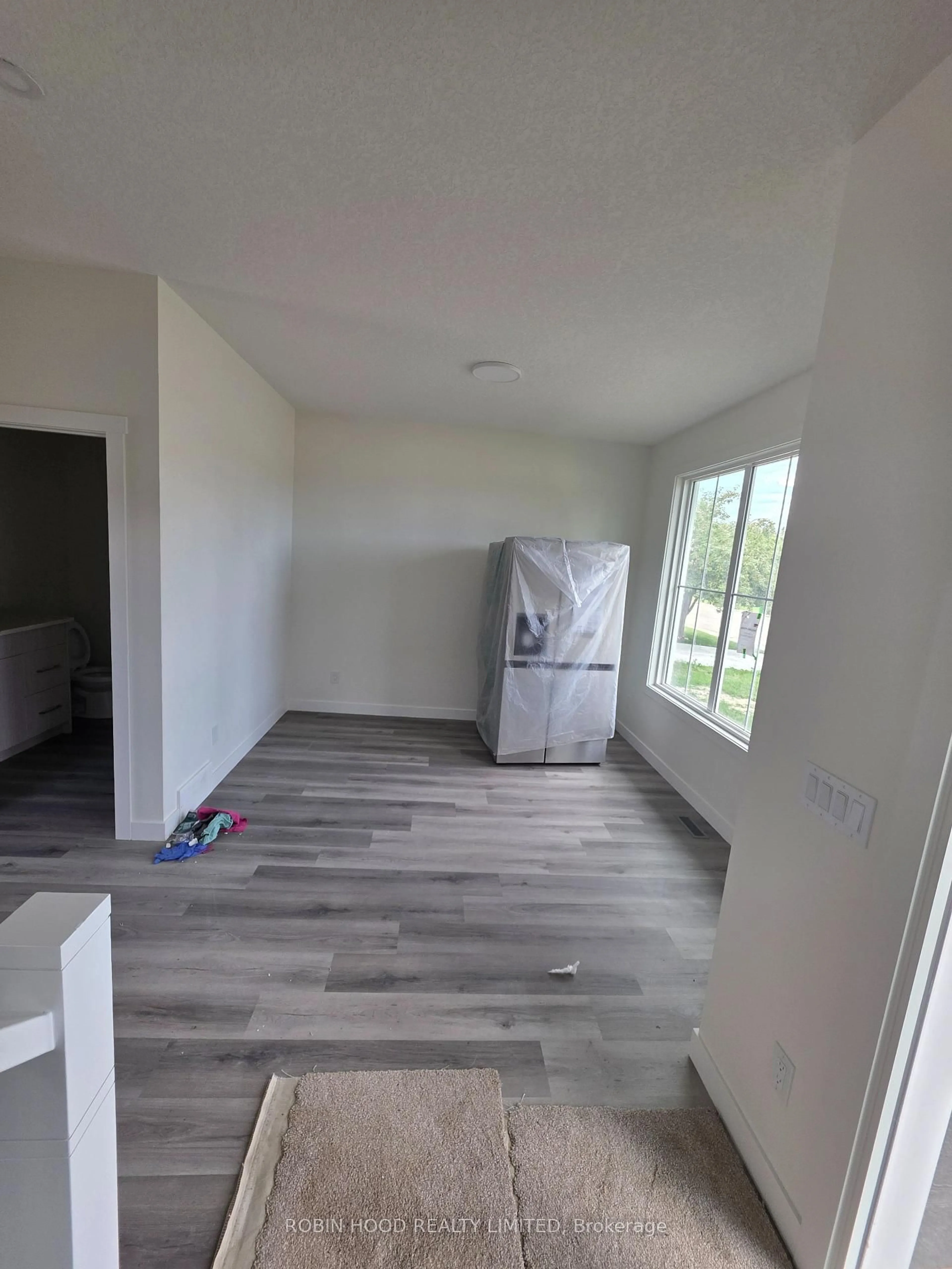 A pic of a room for 2217 42 St SE St, Out of Area Alberta T2B 1G4