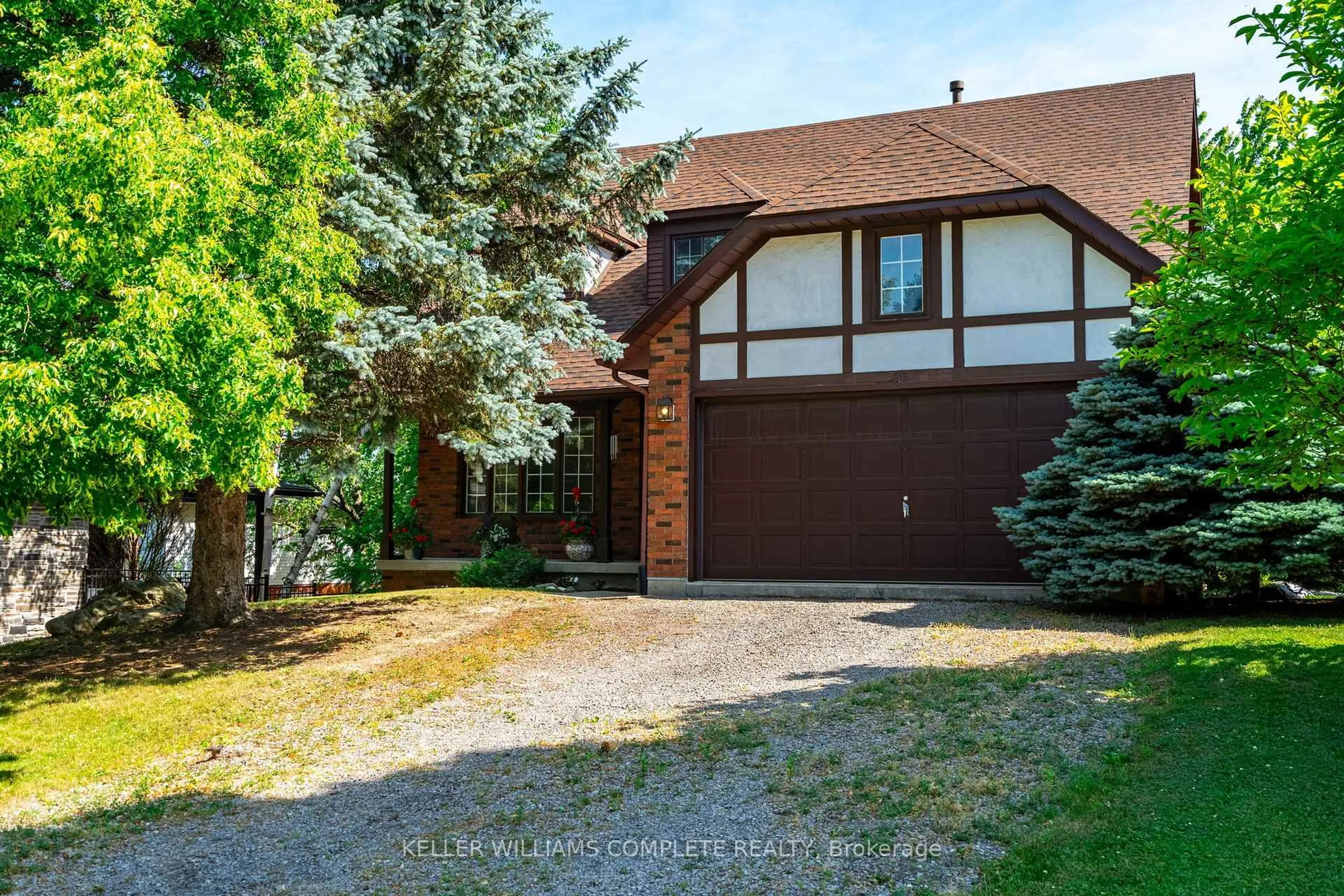 Home with brick exterior material, street for 95 Bluebell Cres, Hamilton Ontario L9K 1E9