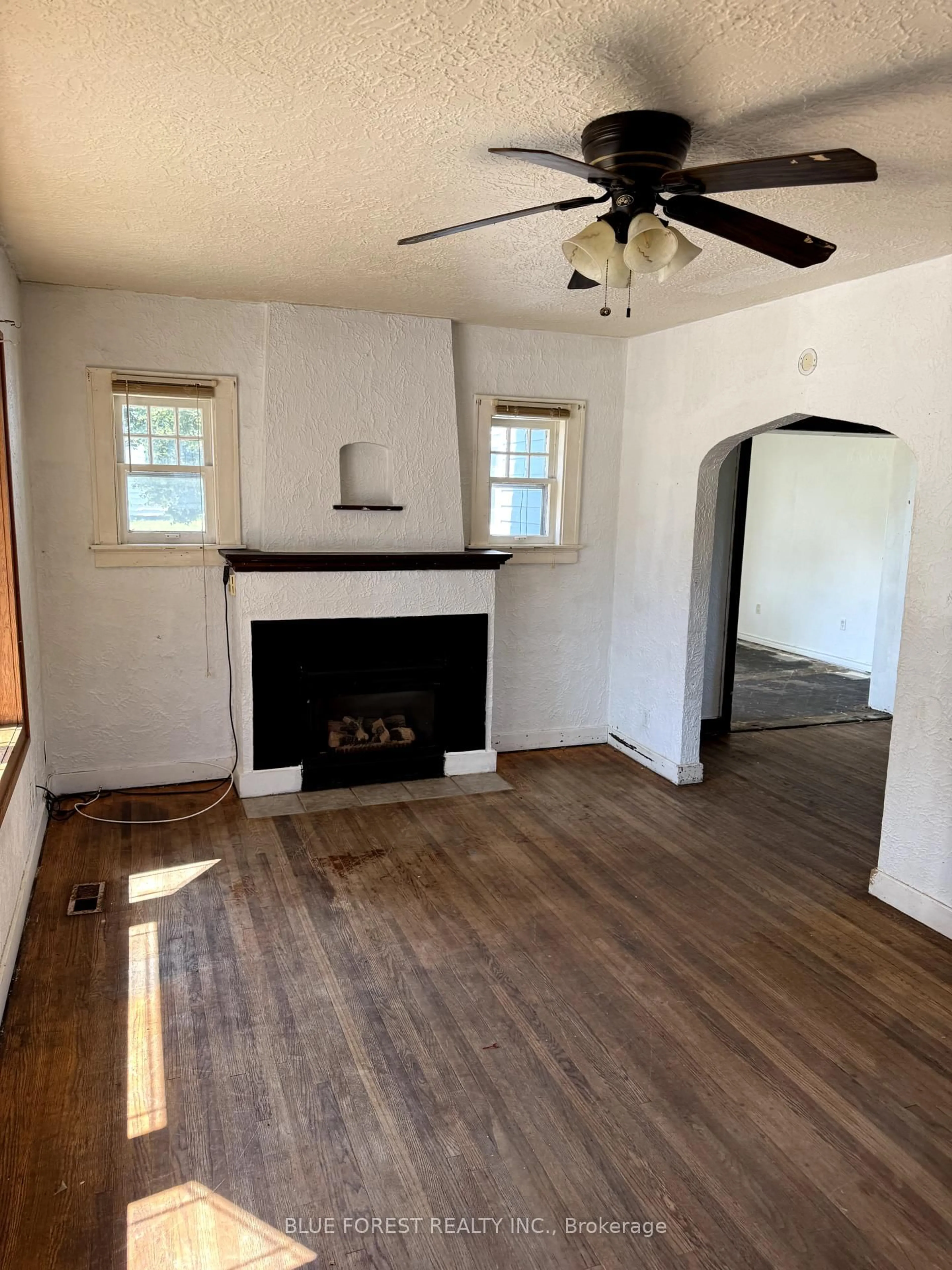 A pic of a room for 16 York St, Chatham-Kent Ontario N0P 2C0