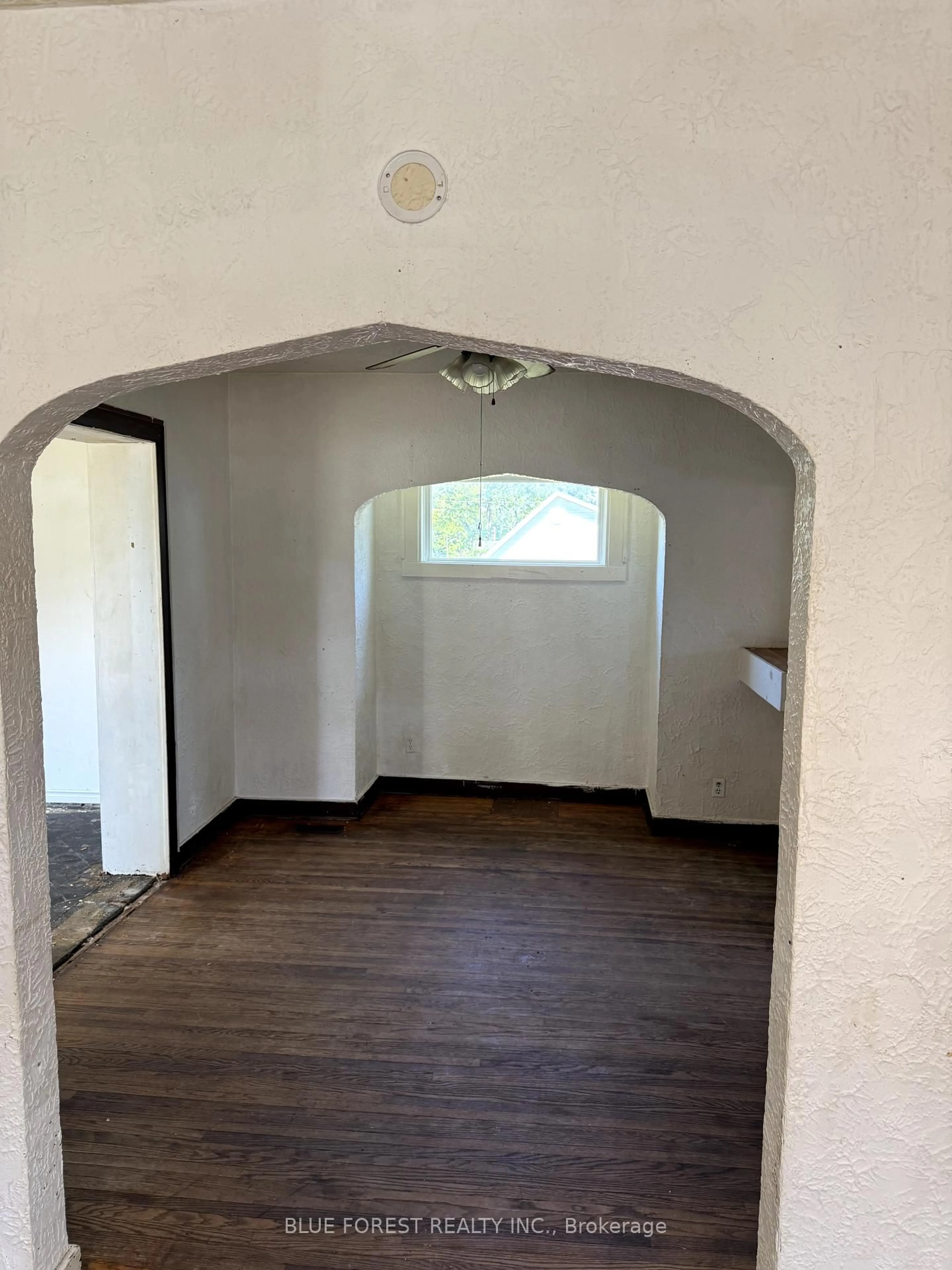 A pic of a room for 16 York St, Chatham-Kent Ontario N0P 2C0