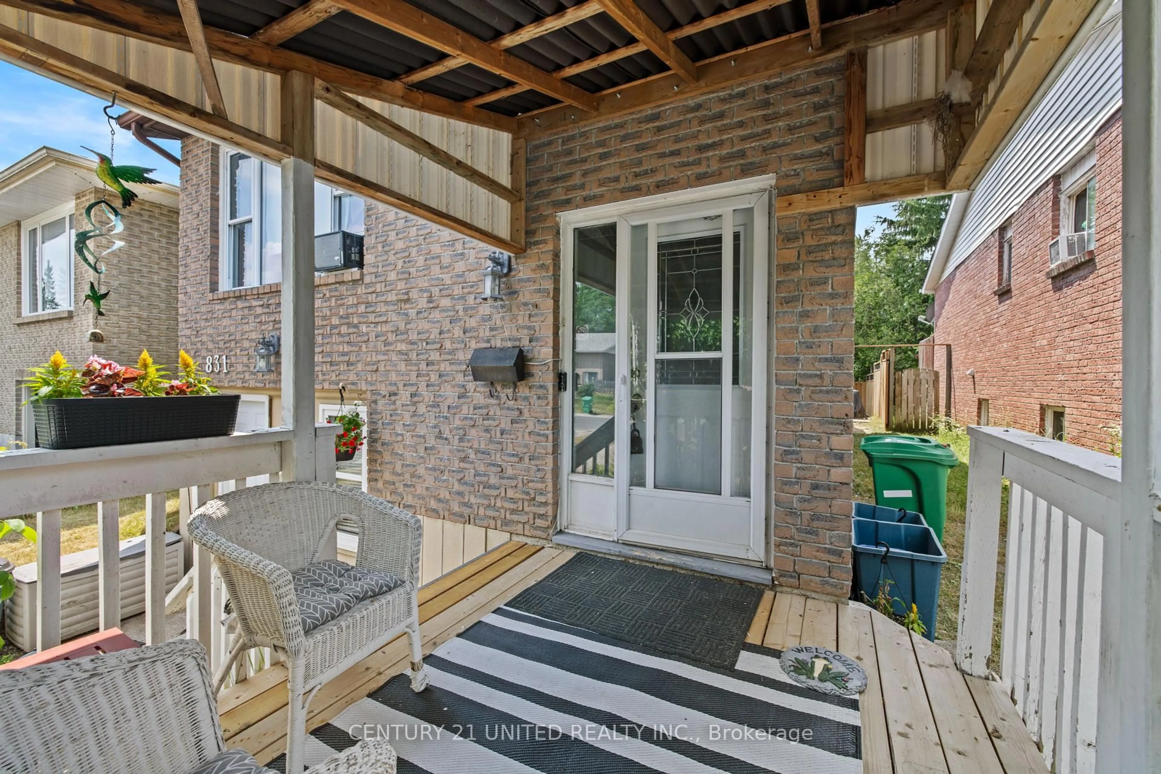 Patio, street for 831 Mountain Ash Rd, Peterborough South Ontario K9J 8K2