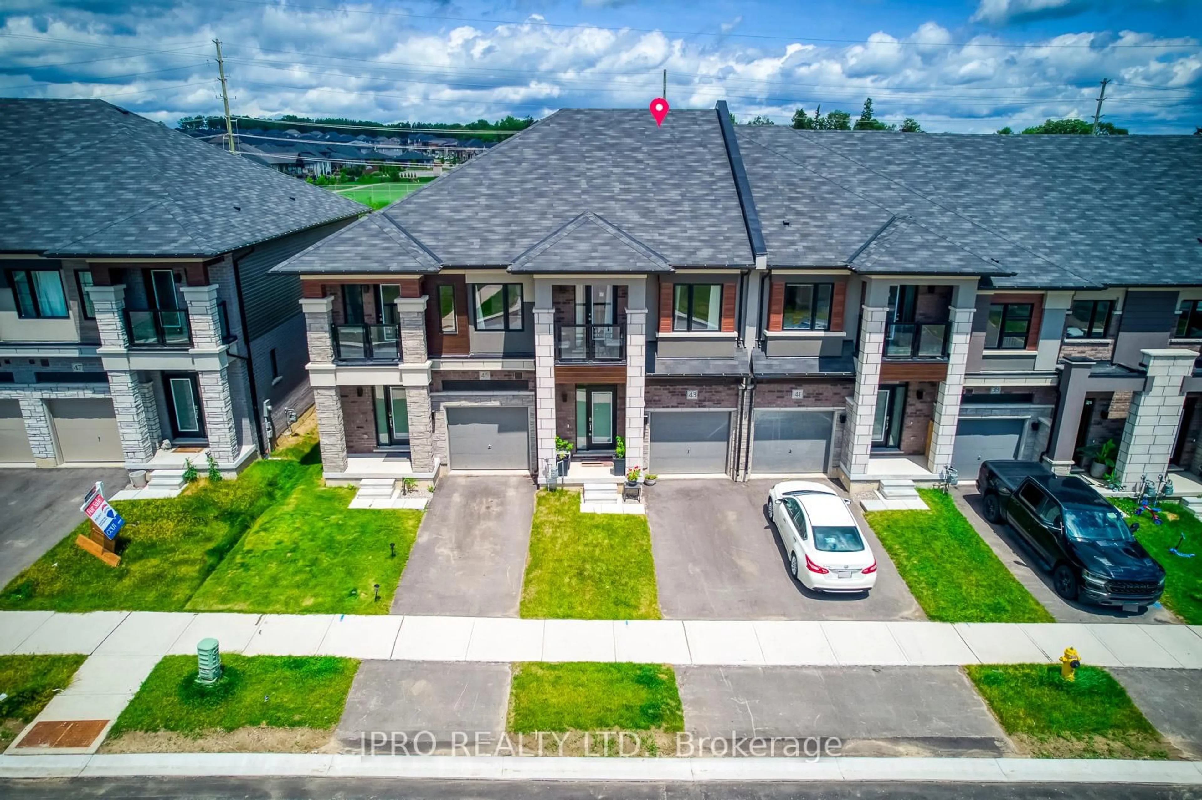 A pic from outside/outdoor area/front of a property/back of a property/a pic from drone, street for 43 George Brier Dr, Brant Ontario N3L 0L8