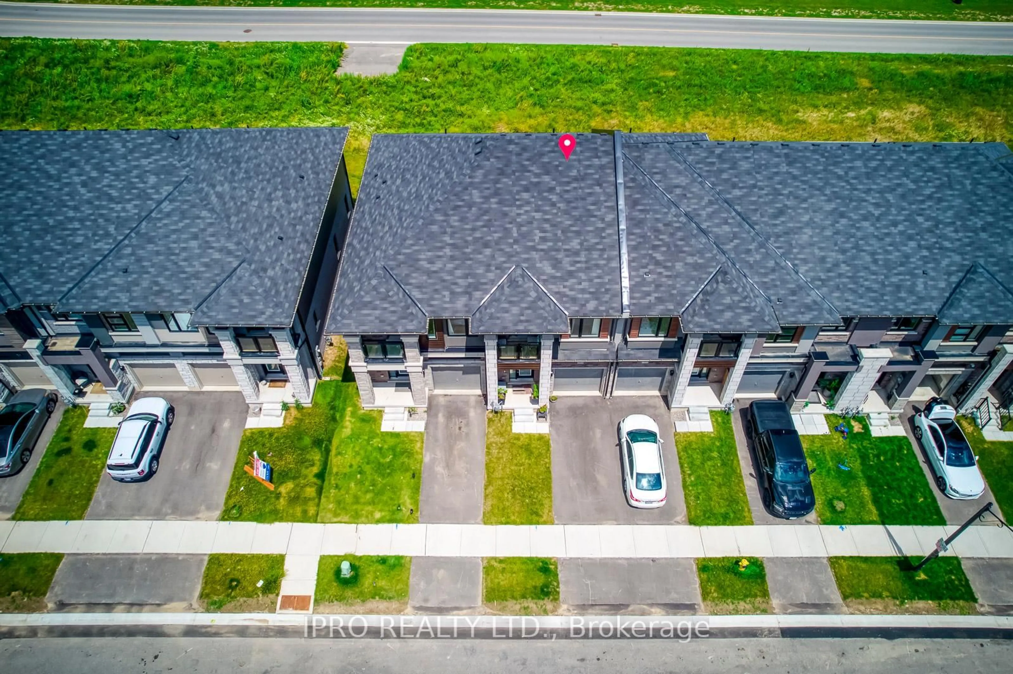 A pic from outside/outdoor area/front of a property/back of a property/a pic from drone, street for 43 George Brier Dr, Brant Ontario N3L 0L8