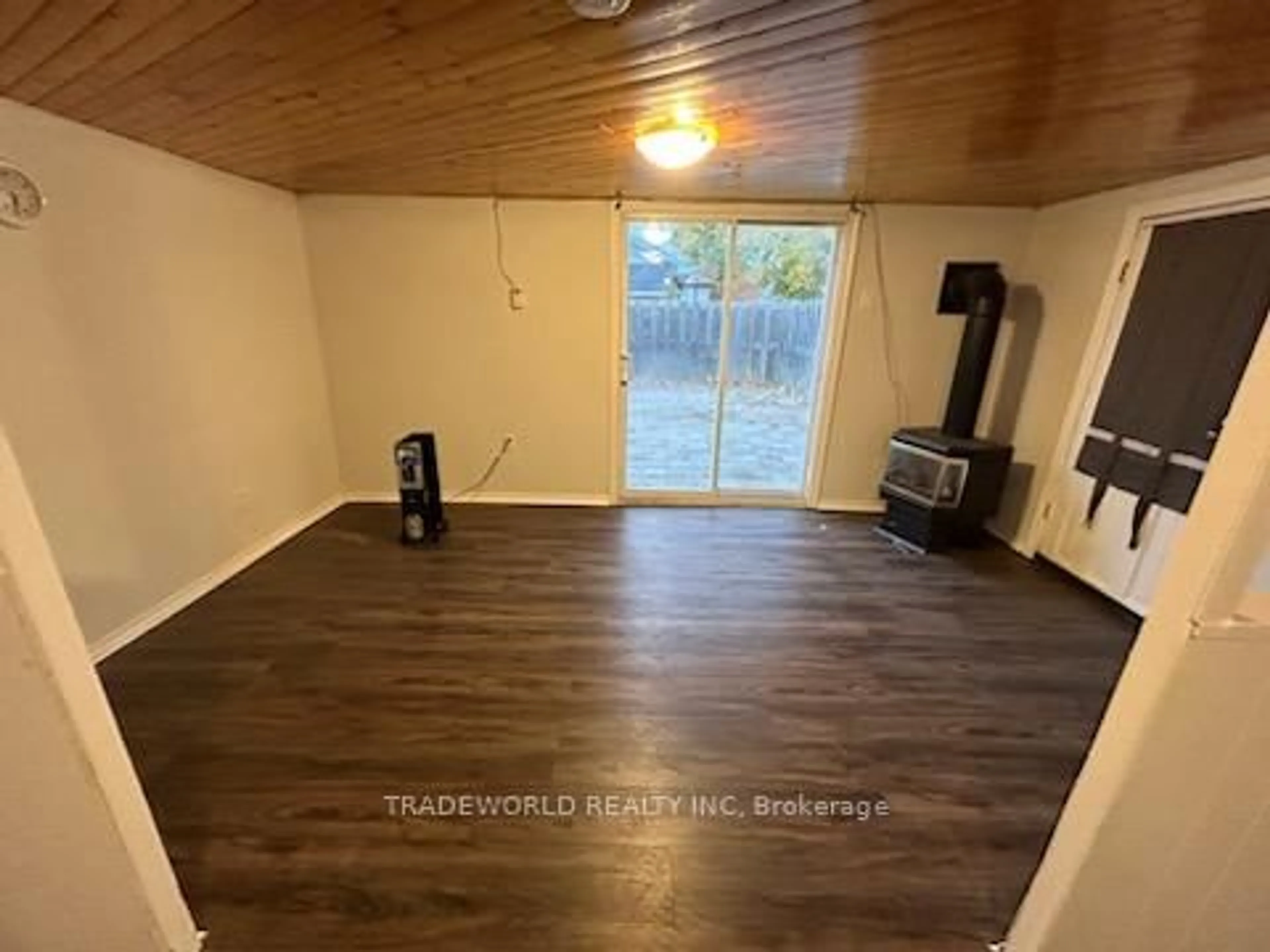 A pic of a room for 137 King St, Kawartha Lakes Ontario K9V 1E2