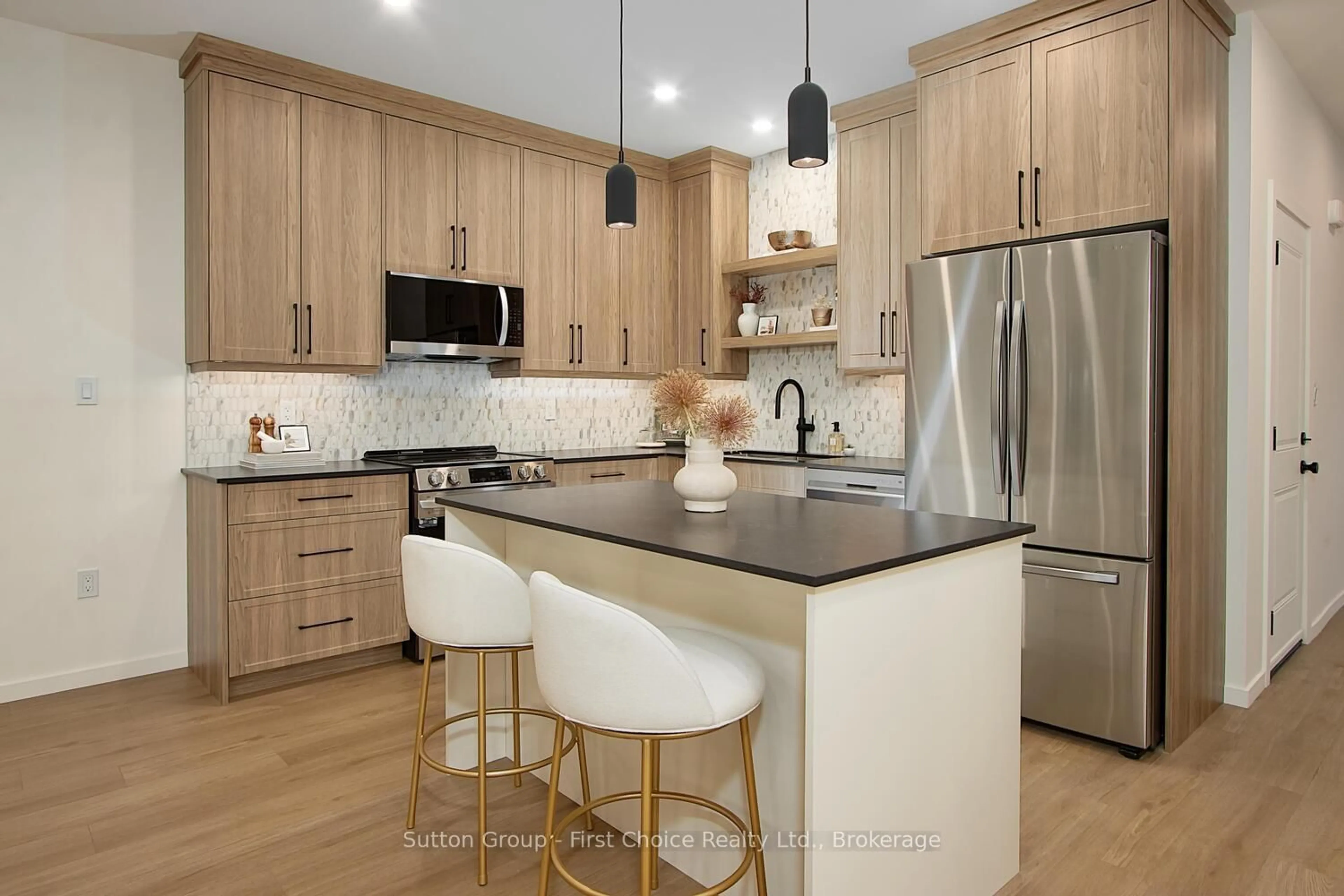 Contemporary kitchen, unknown for 32 Cobourg Lane, Stratford Ontario N5A 1E7