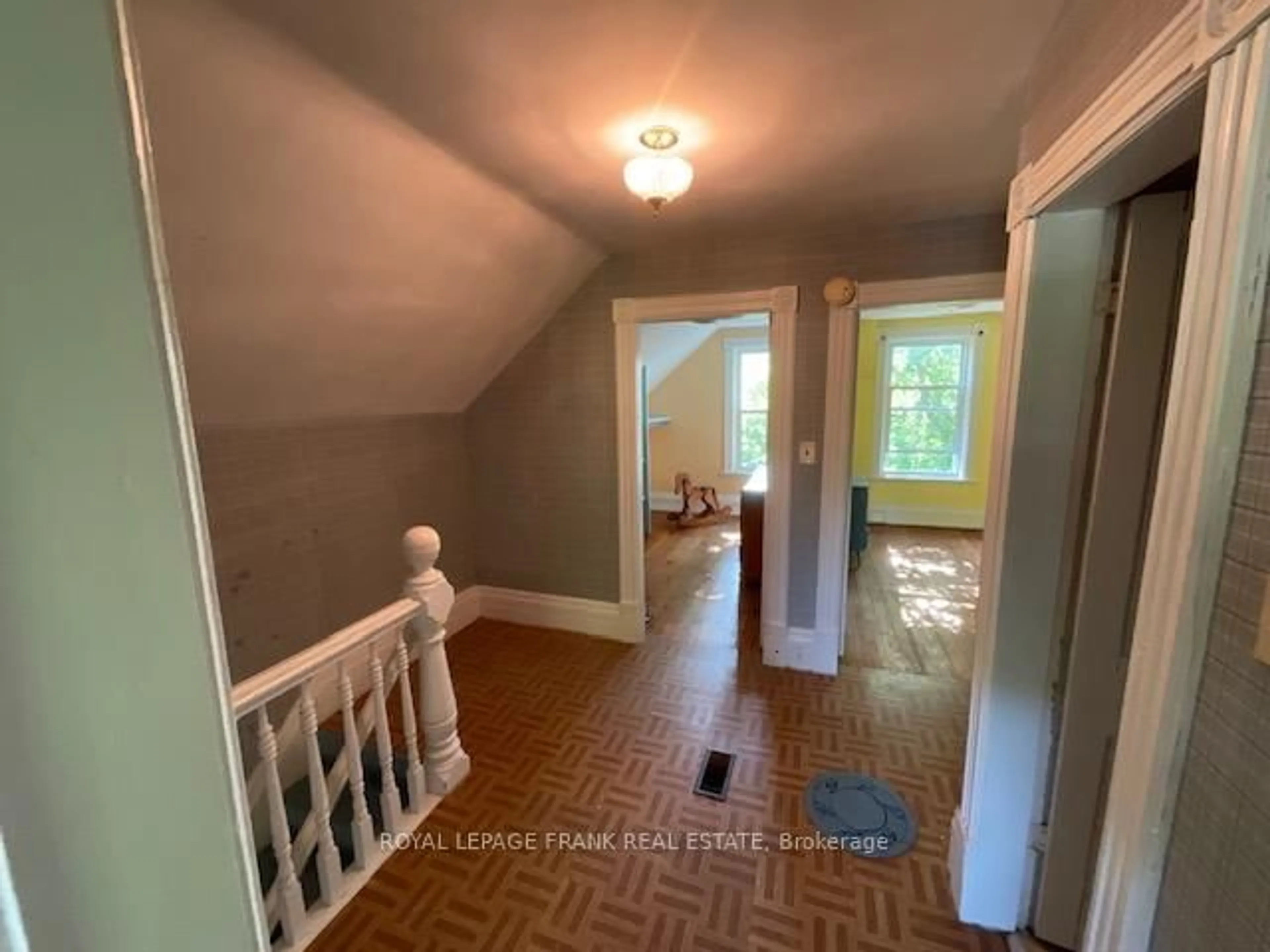 A pic of a room for 168 Rubidge St, Peterborough Central Ontario K9J 3N7