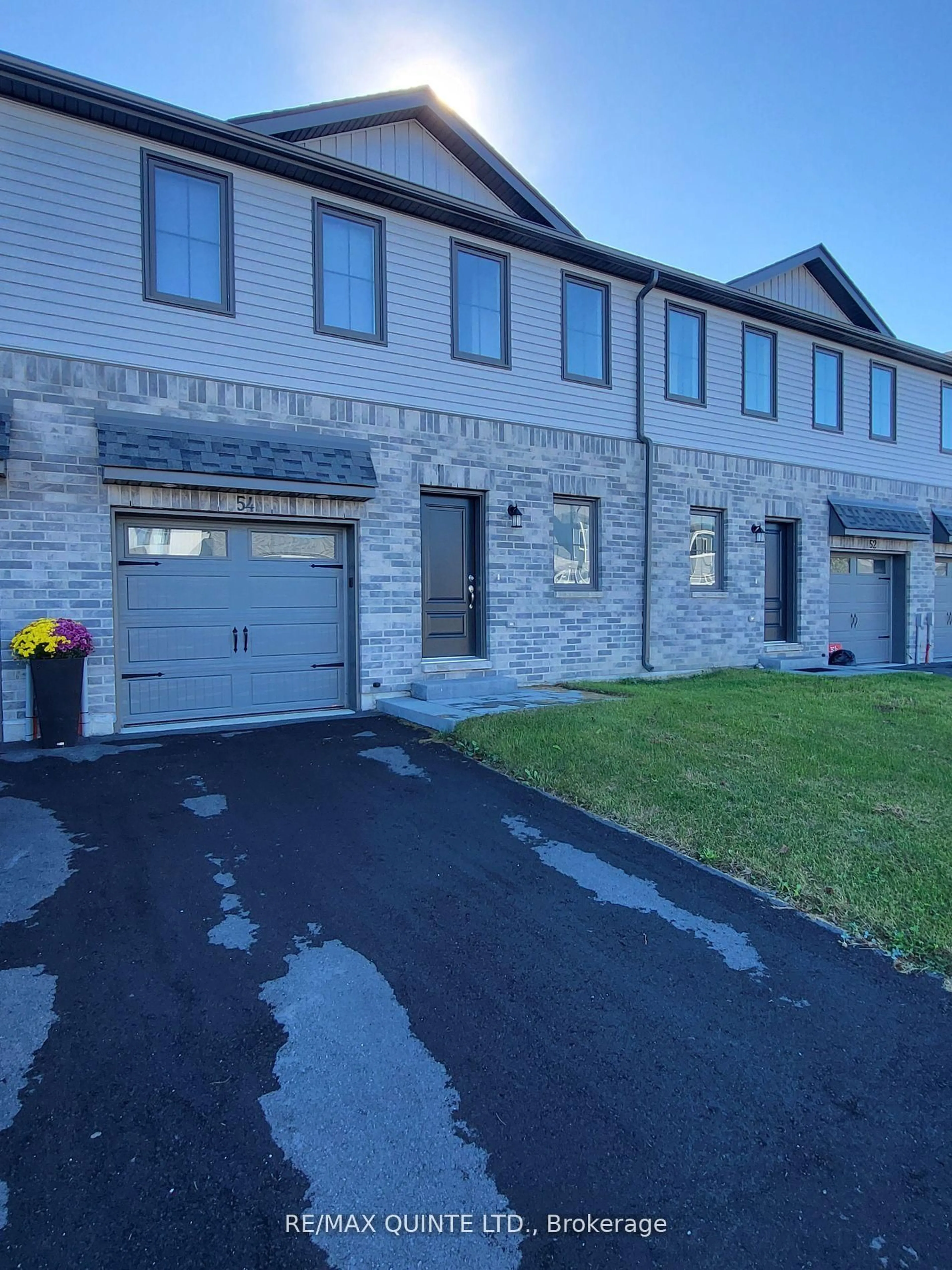 Unknown for 54 Campbell Cres, Prince Edward County Ontario K0K 2T0
