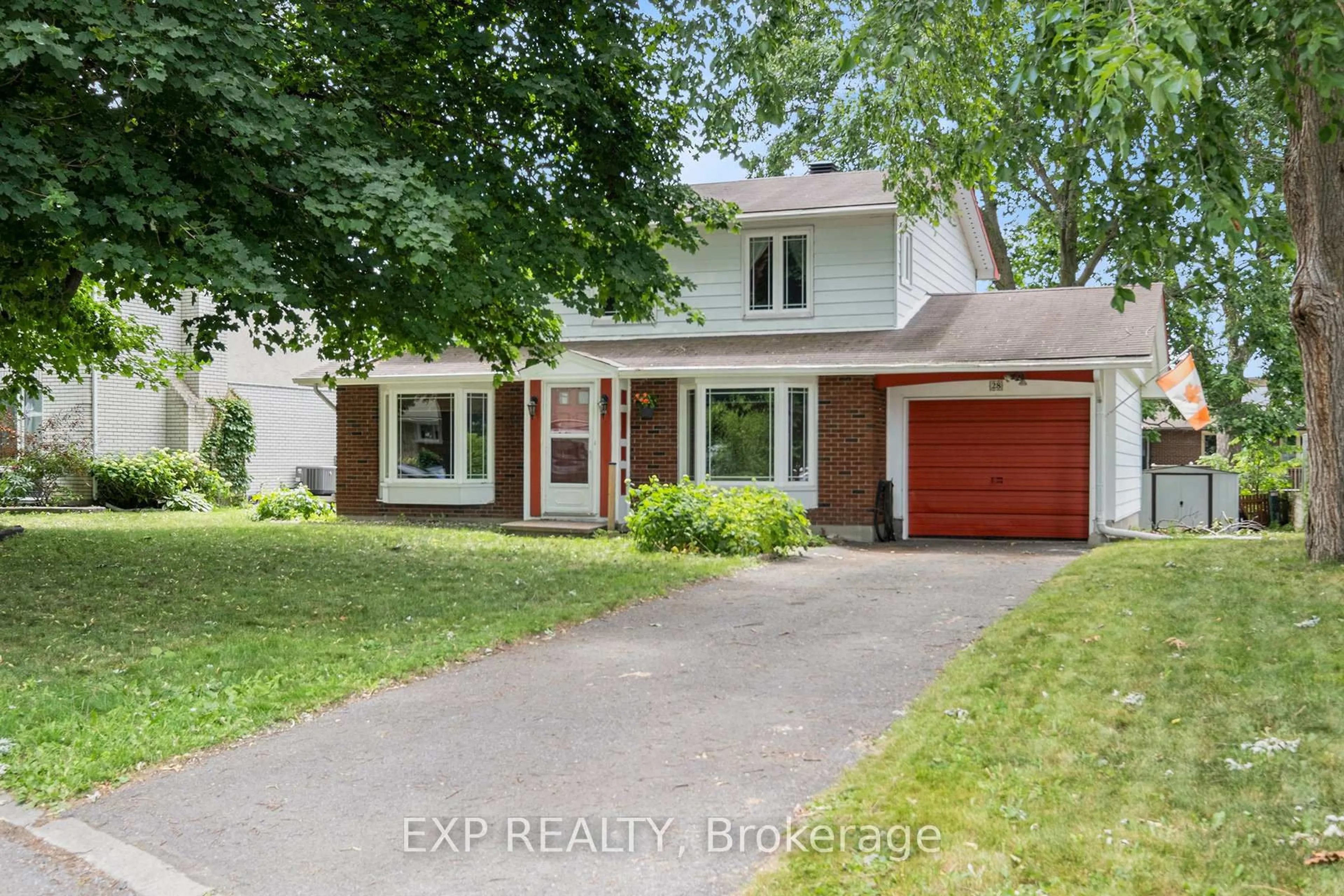 Home with vinyl exterior material, street for 28 Ashgrove Cres, Ottawa Ontario K2G 0S3