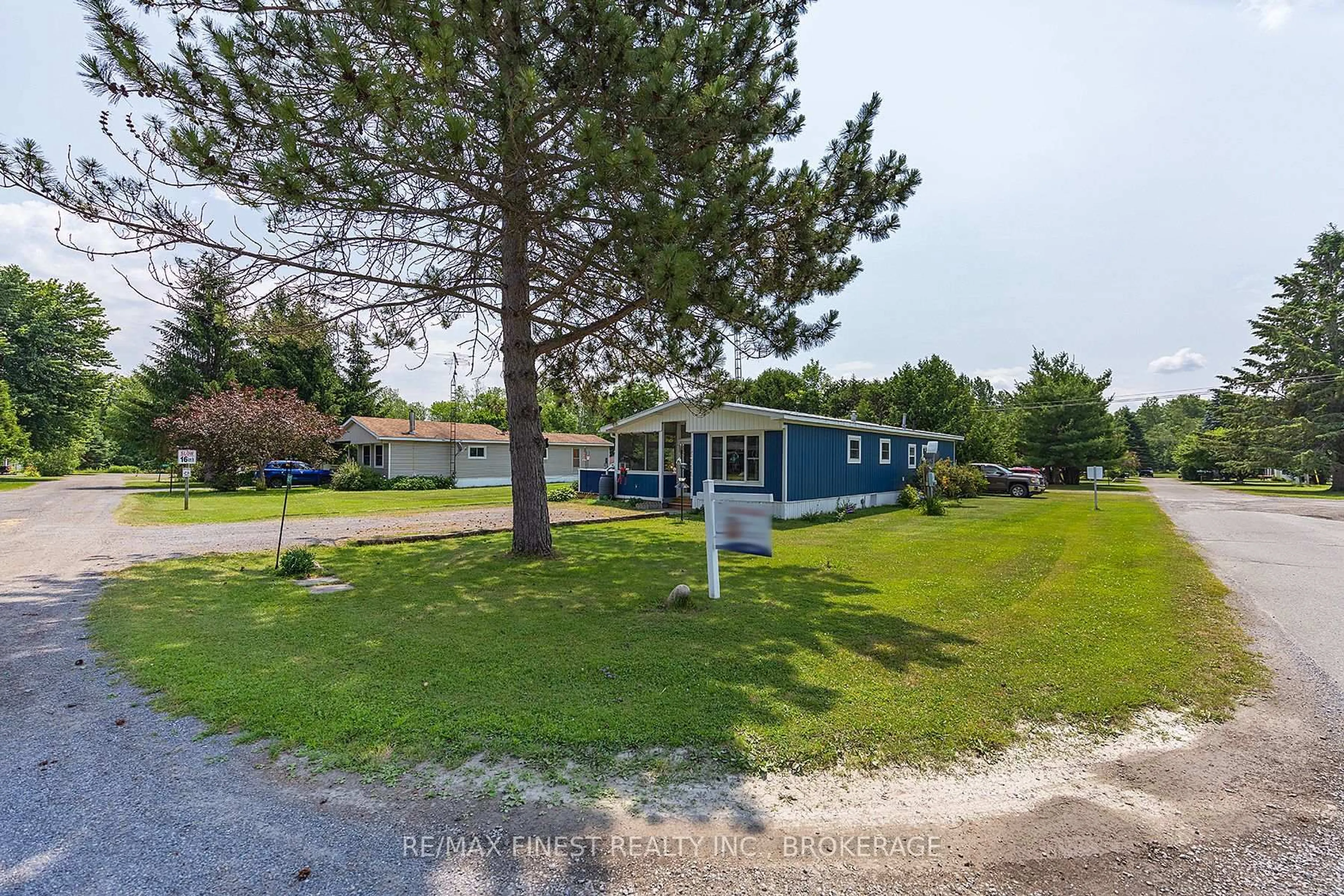 A pic from outside/outdoor area/front of a property/back of a property/a pic from drone, water/lake/river/ocean view for 4327 Elm St, South Frontenac Ontario K0K 2W0