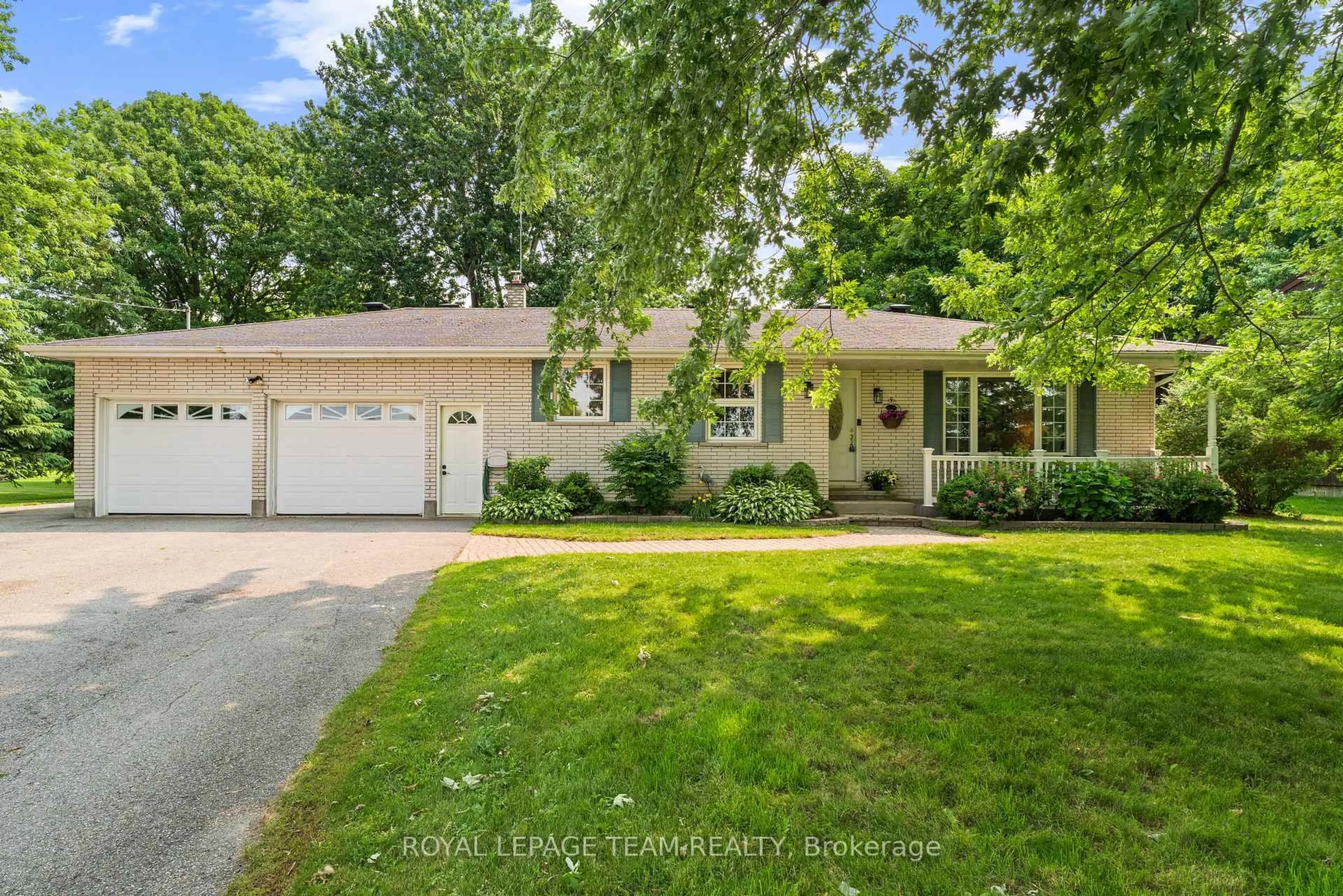 Home with vinyl exterior material, street for 5483 Spratt Rd, Ottawa Ontario K4M 1B2