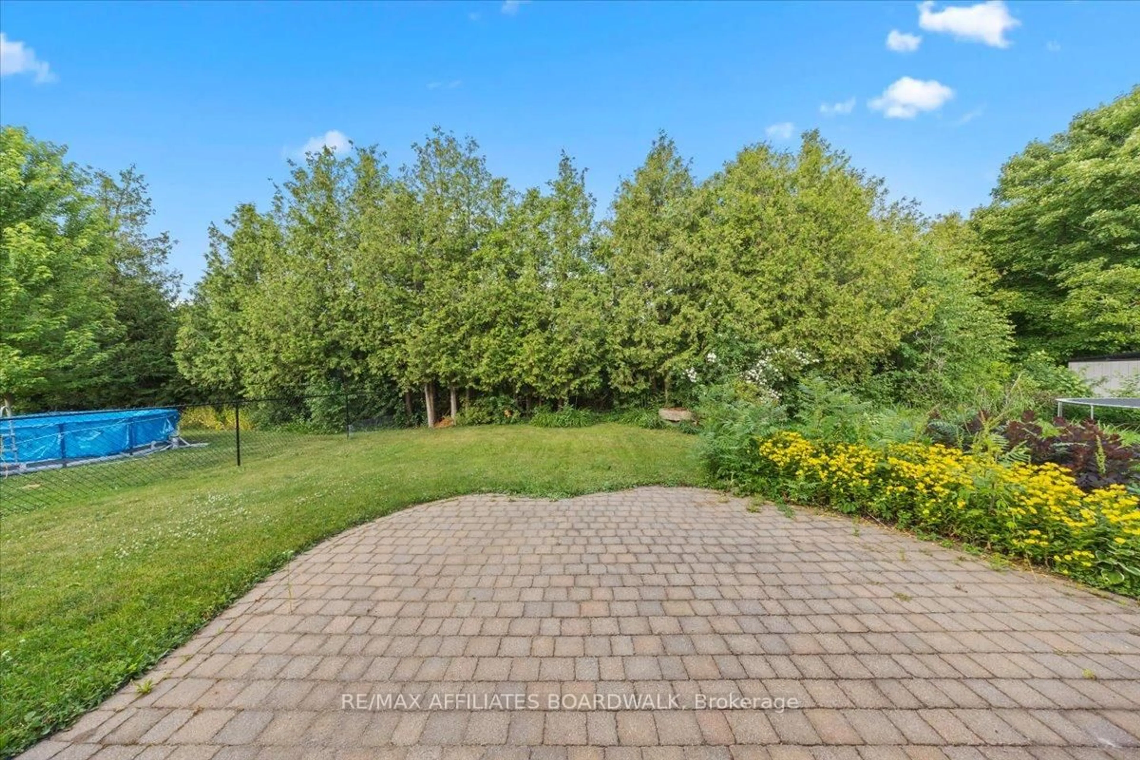 Patio, forest/trees view for 38 Stonepath Cres, Stittsville Ontario K2S 1S4