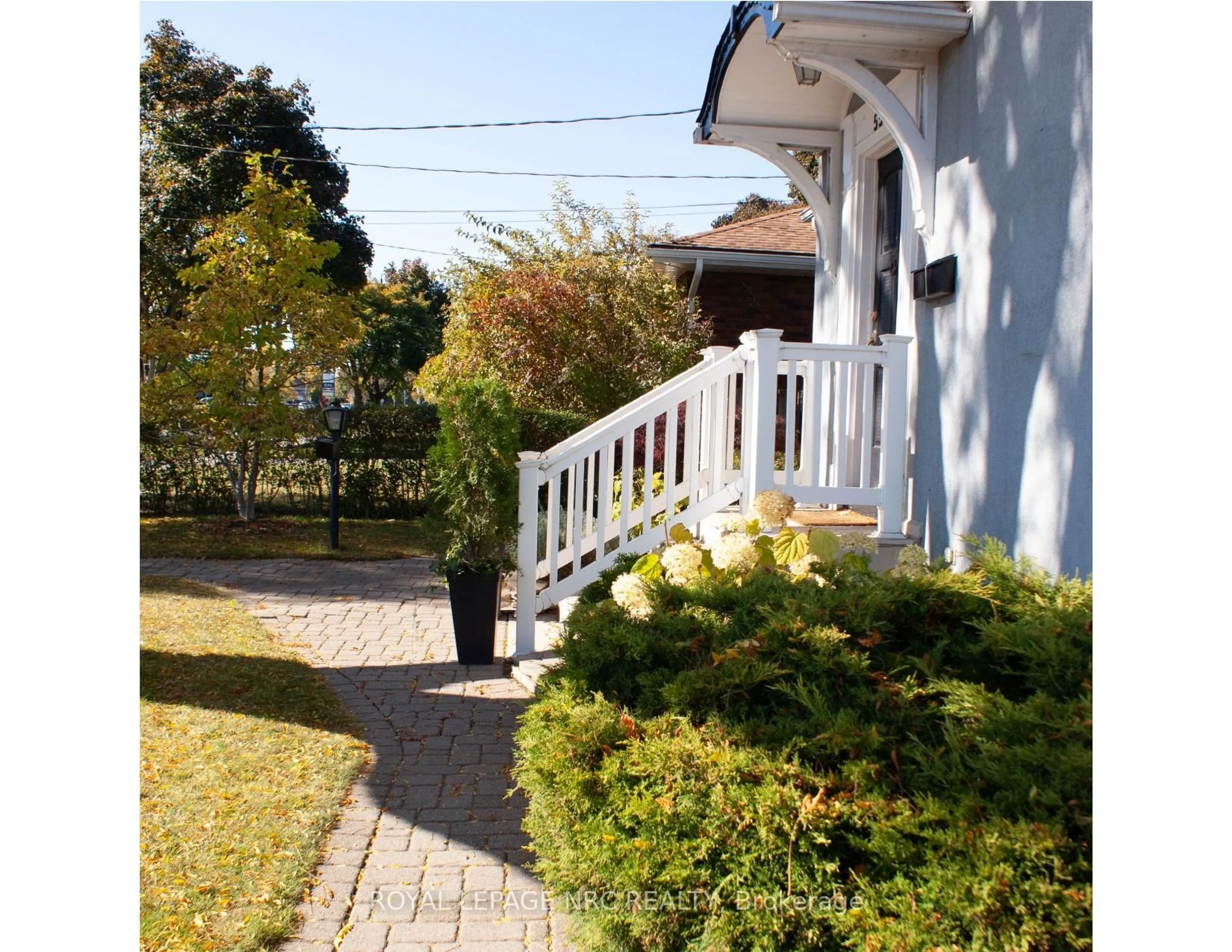 Unknown for 553 Carlton St, St. Catharines Ontario L2M 4X6