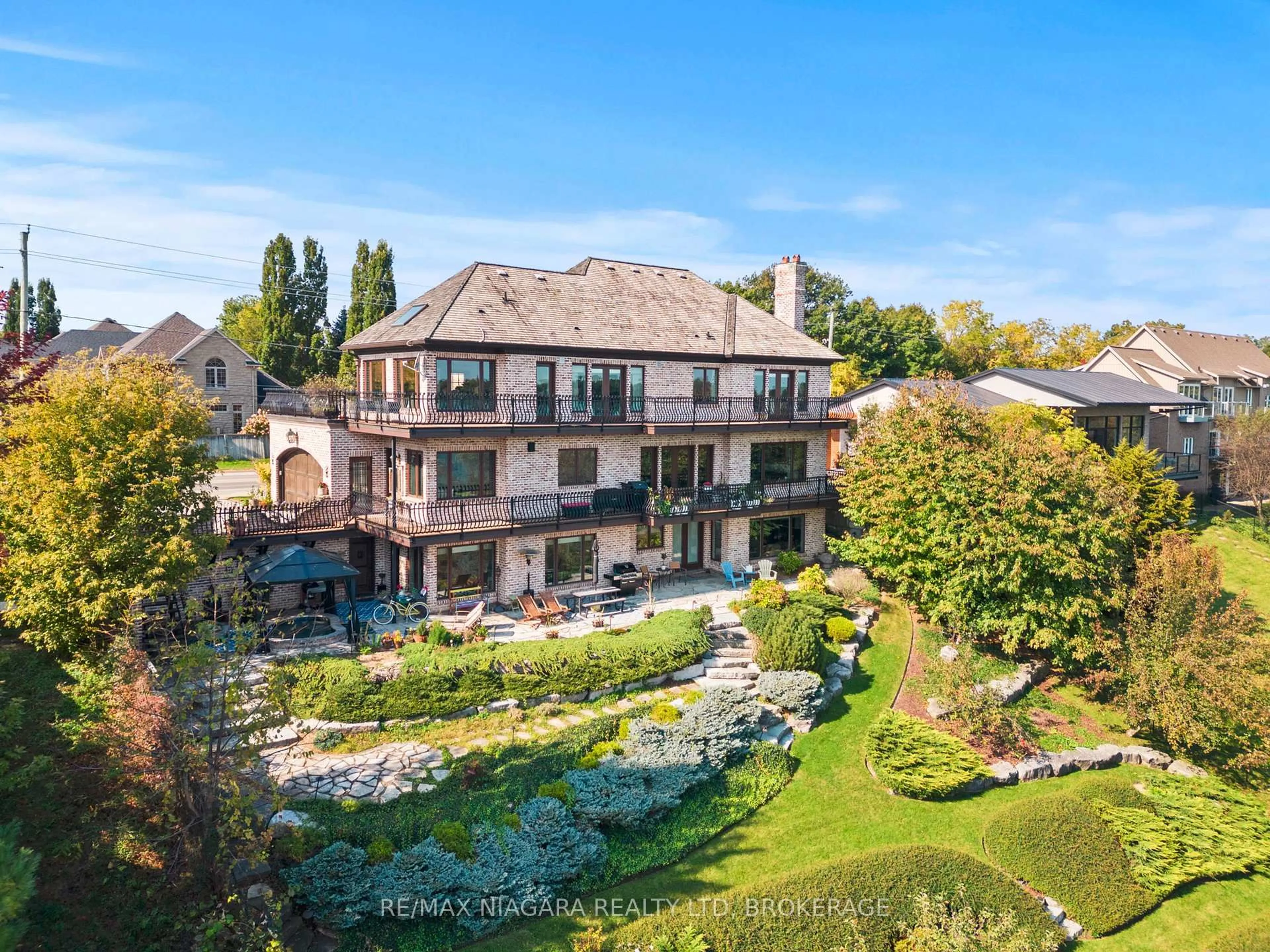 A pic from outside/outdoor area/front of a property/back of a property/a pic from drone, water/lake/river/ocean view for 358C MARTINDALE Rd, St. Catharines Ontario L2R 6P9