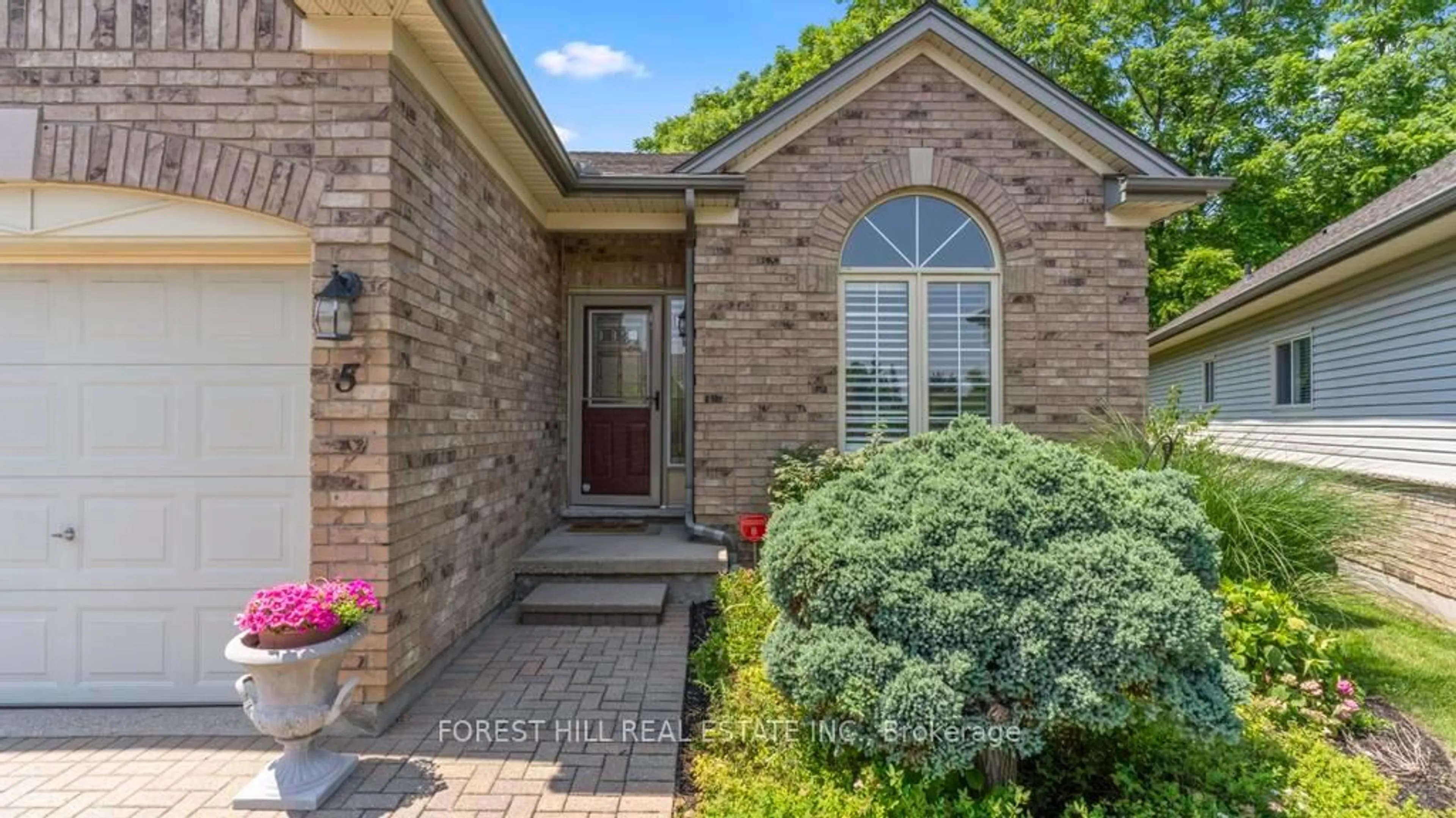 Home with brick exterior material, street for 681 Commissioners Rd #5, London South Ontario N6K 4T9