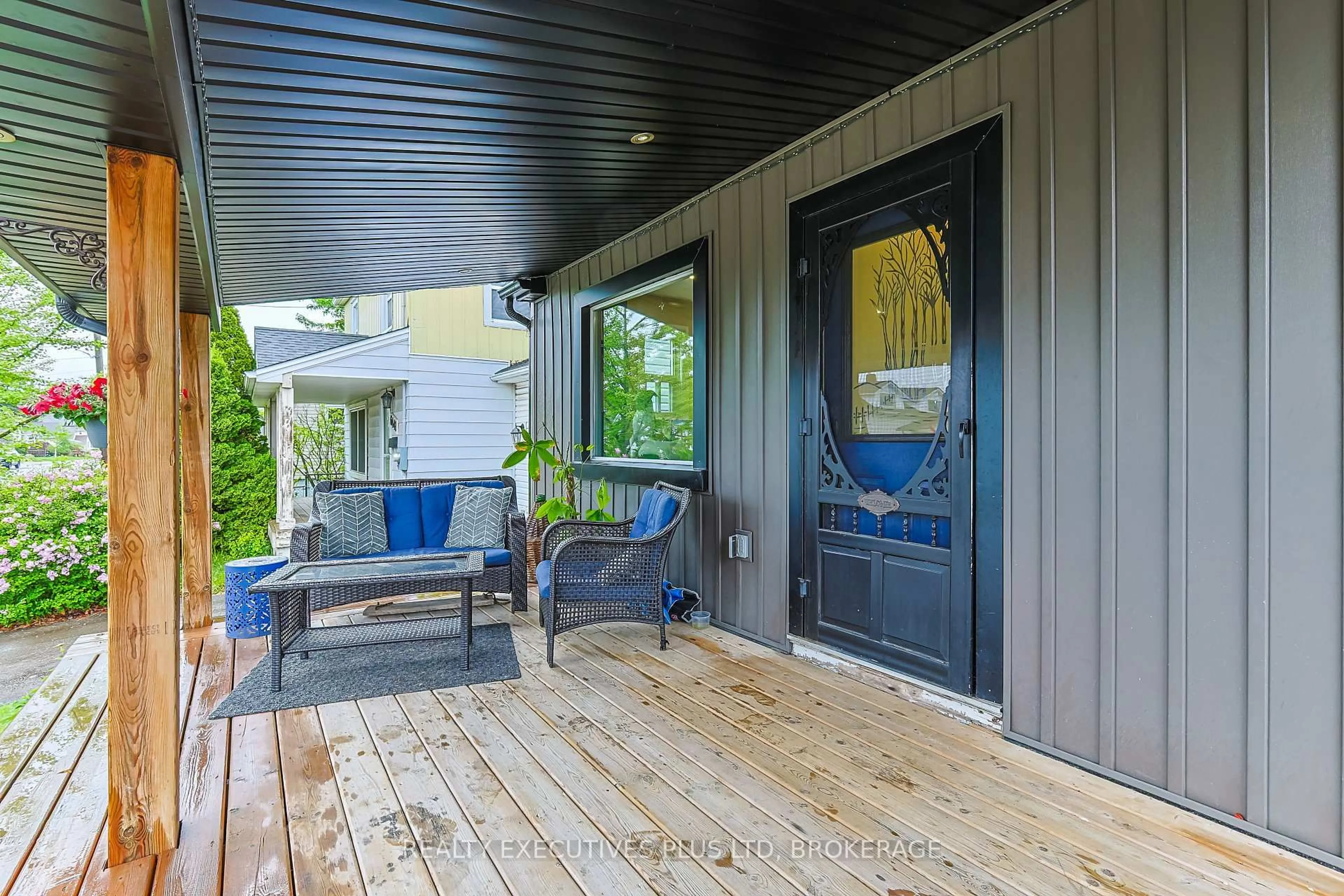 Unknown for 6435 Taylor St, Niagara Falls Ontario L2G 2E9