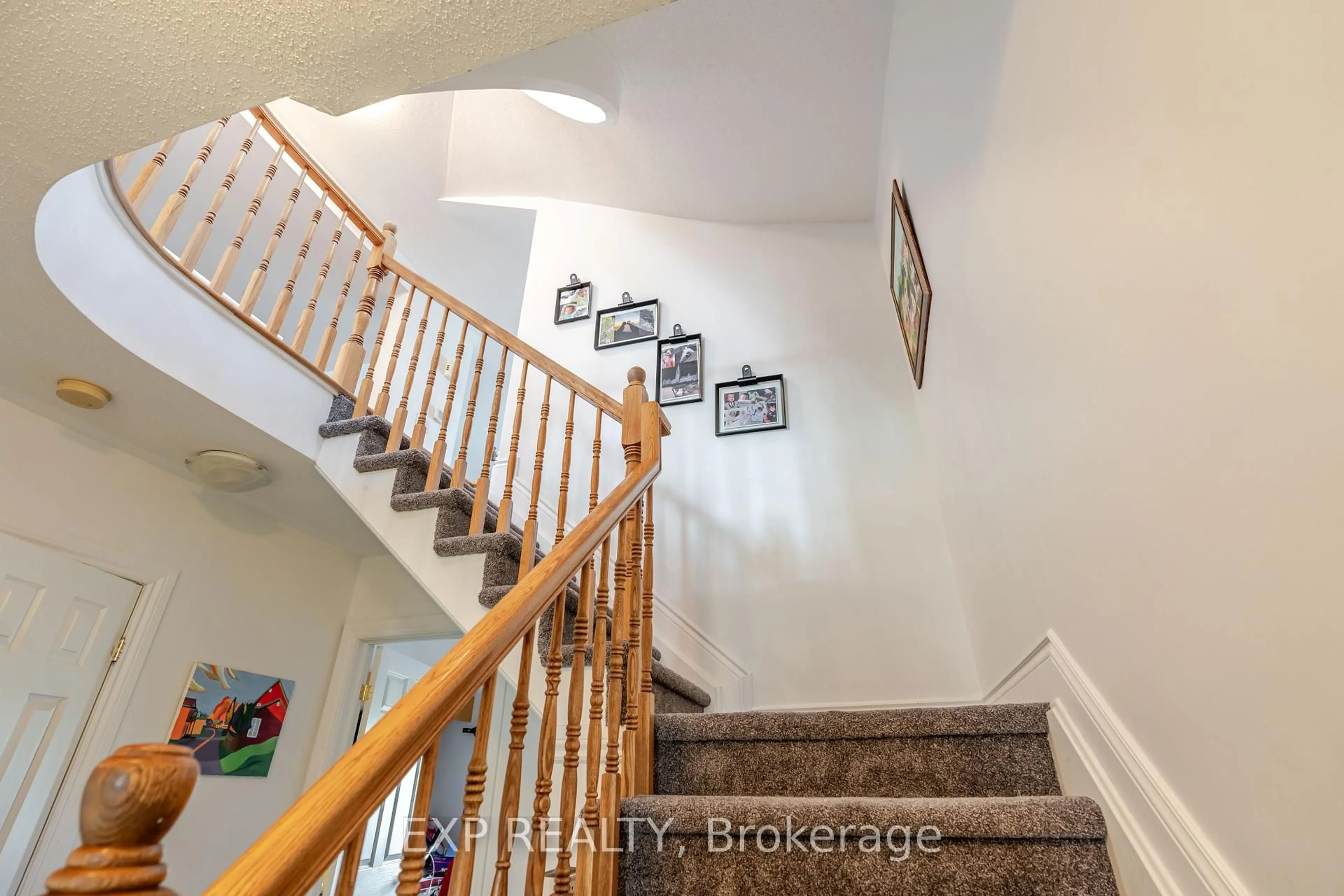 Unknown for 97 Castle Glen Cres, Ottawa Ontario K2L 4G9