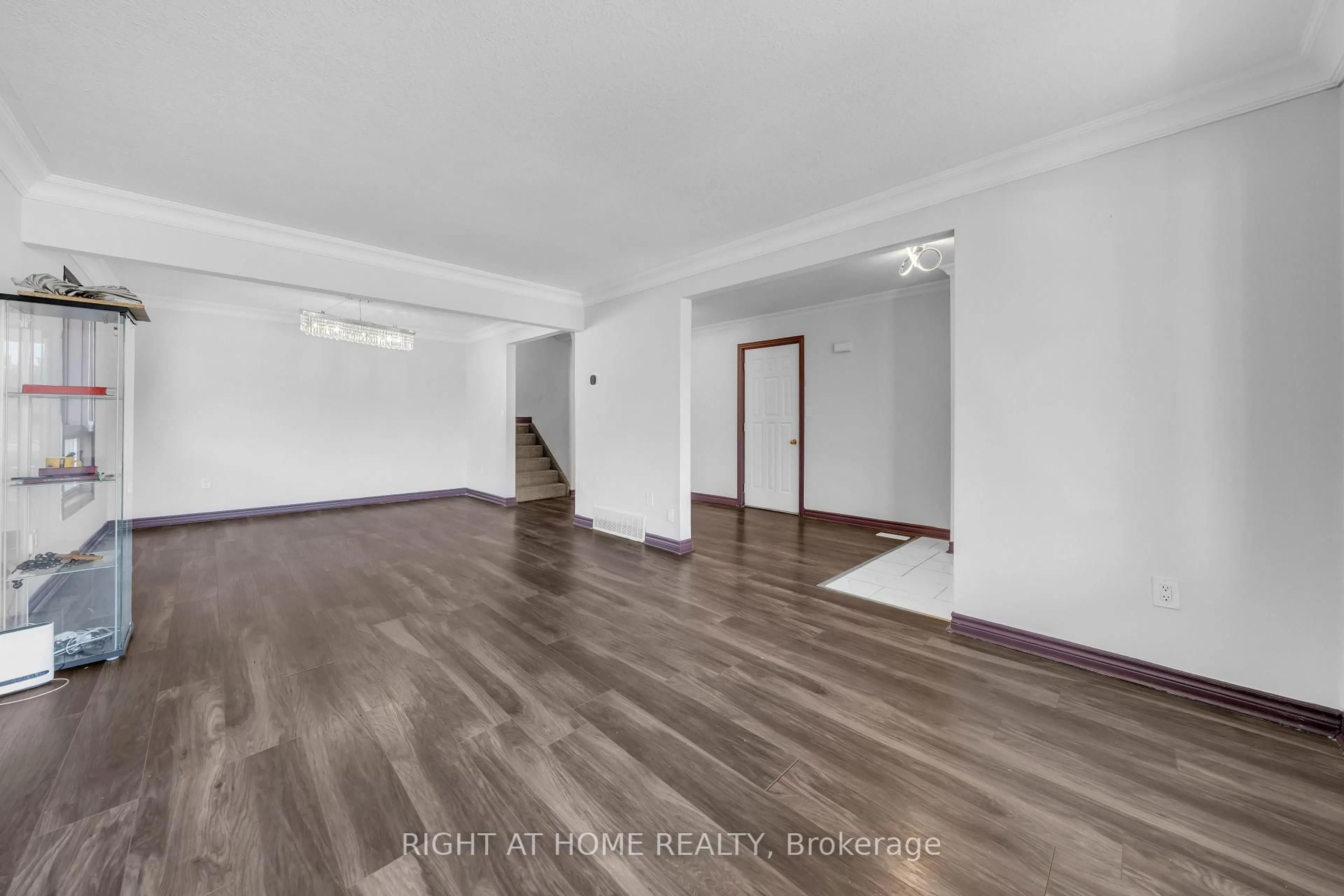 A pic of a room for 7651 Swan St, Niagara Falls Ontario L2H 2R1