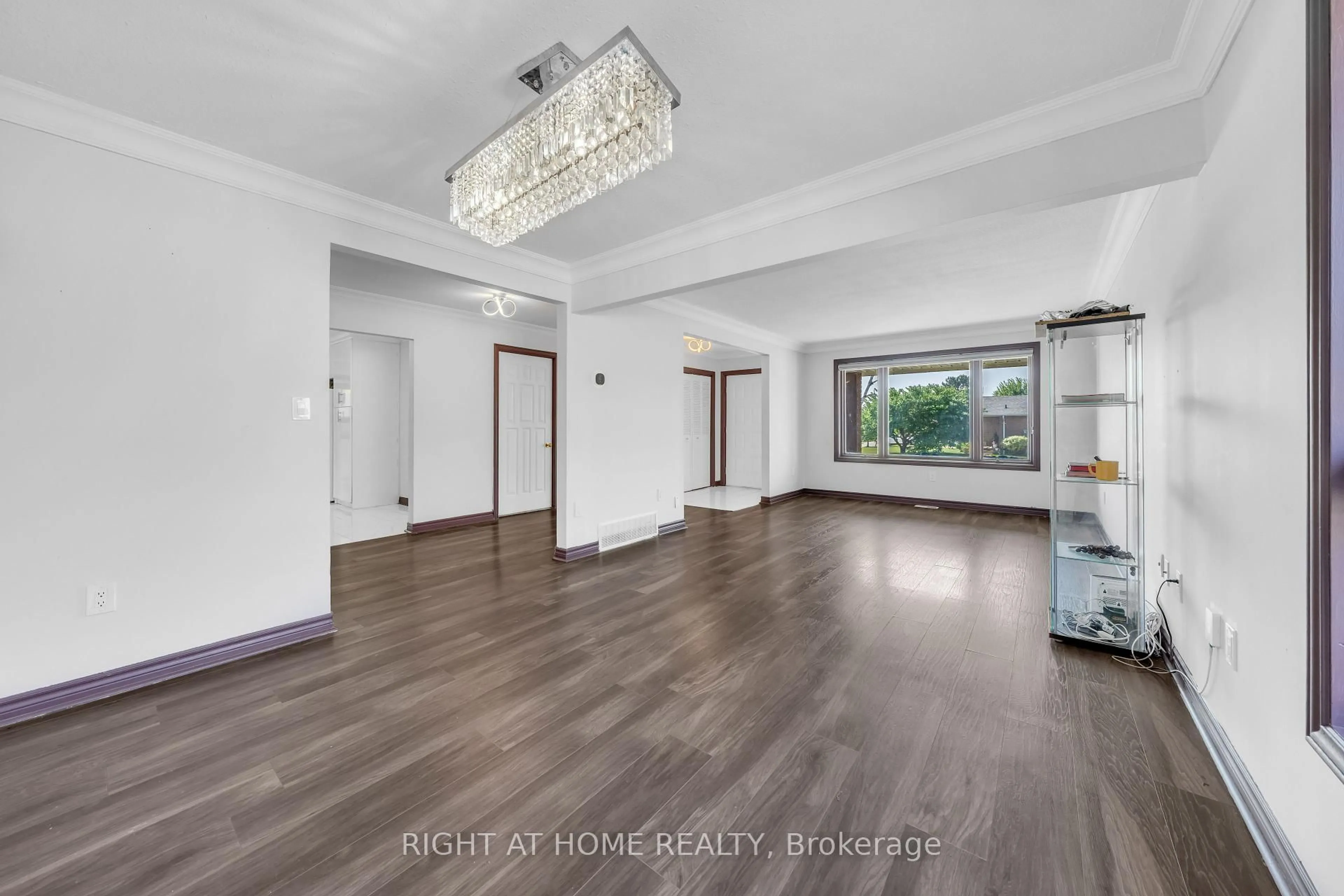A pic of a room for 7651 Swan St, Niagara Falls Ontario L2H 2R1