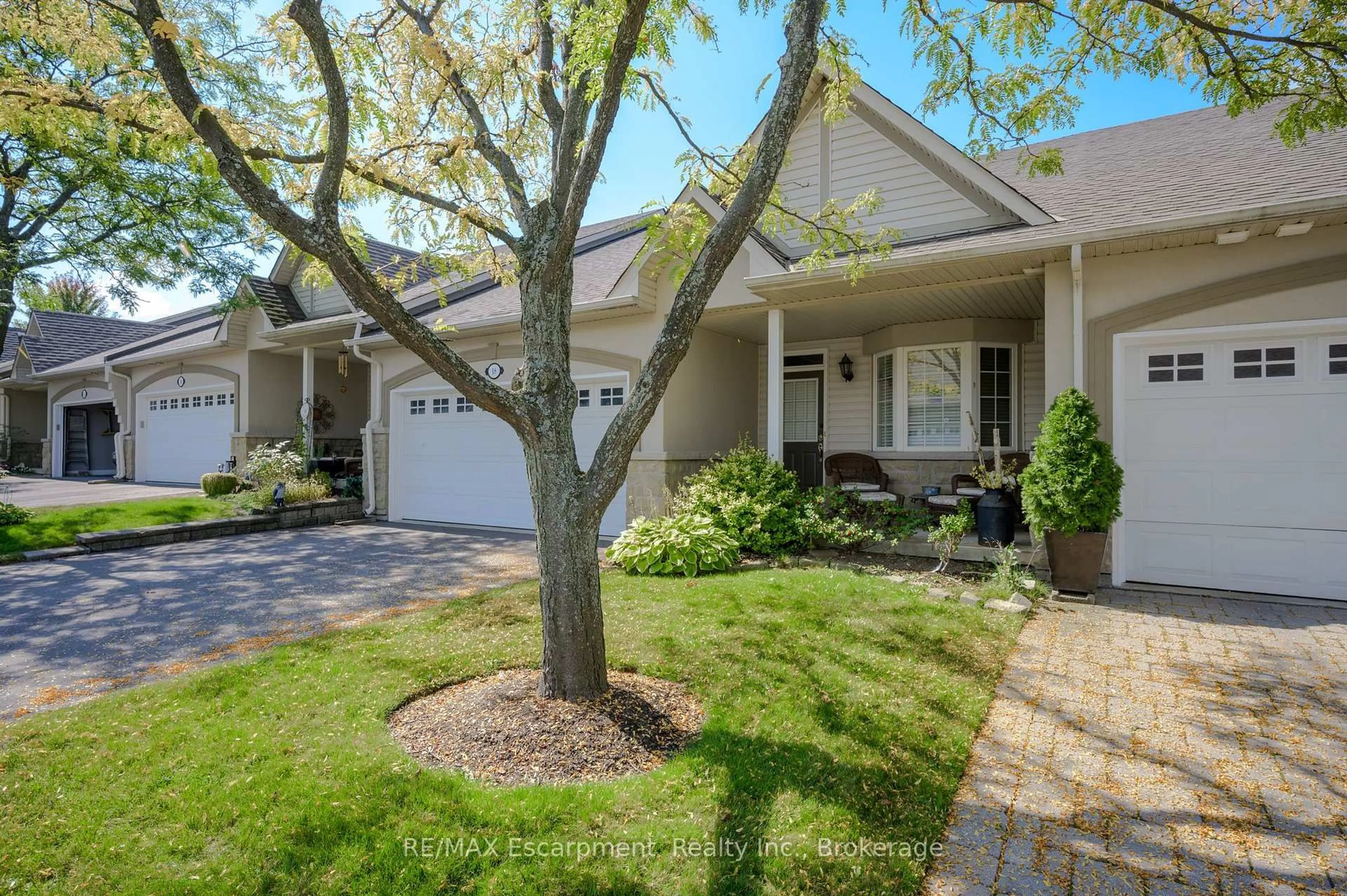 Unknown for 212 Stonehenge Dr #18, Hamilton Ontario L9K 1N5