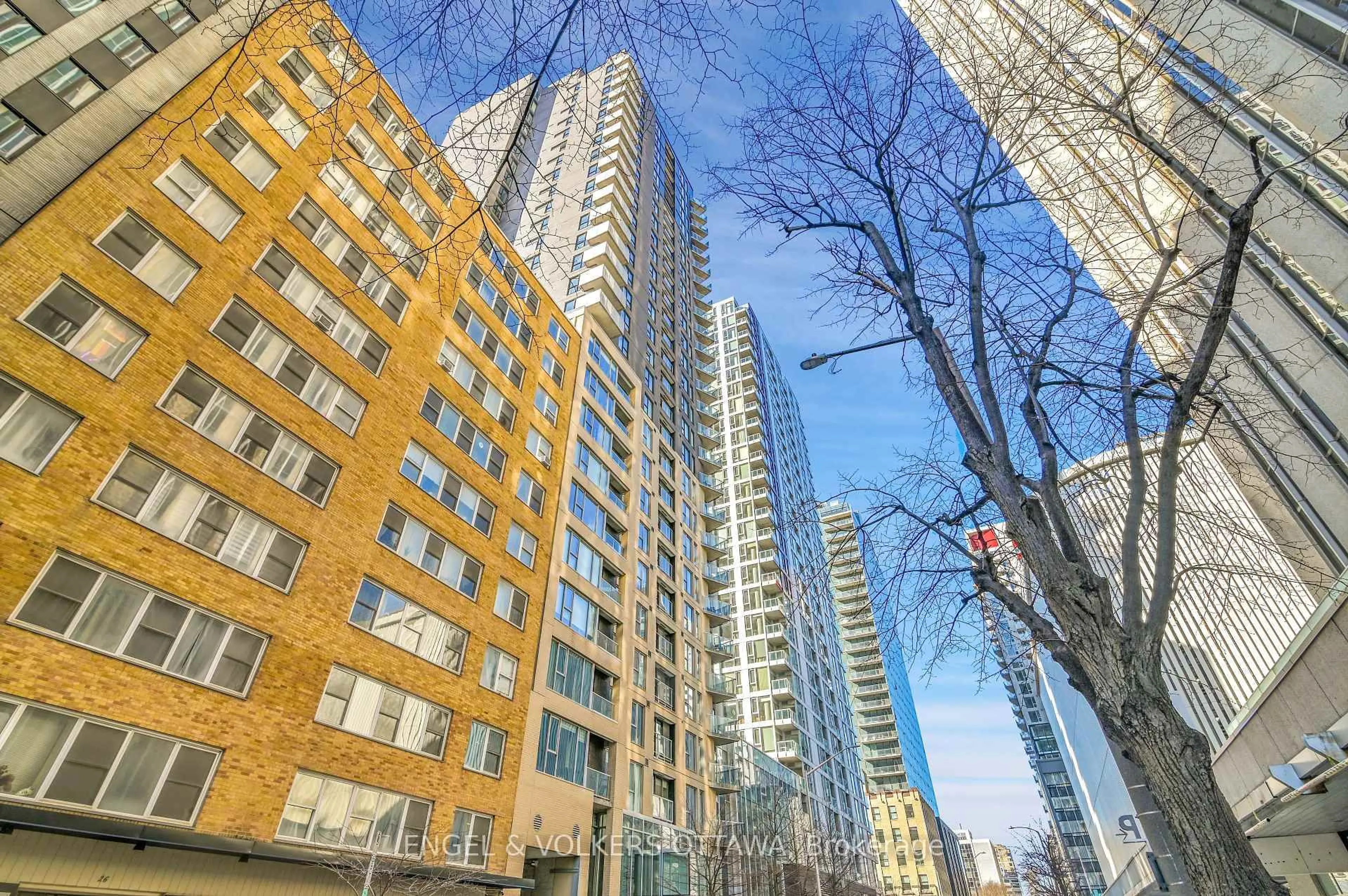 Patio, city buildings view from balcony for 40 Nepean St #1304, Ottawa Ontario K2P 0X5