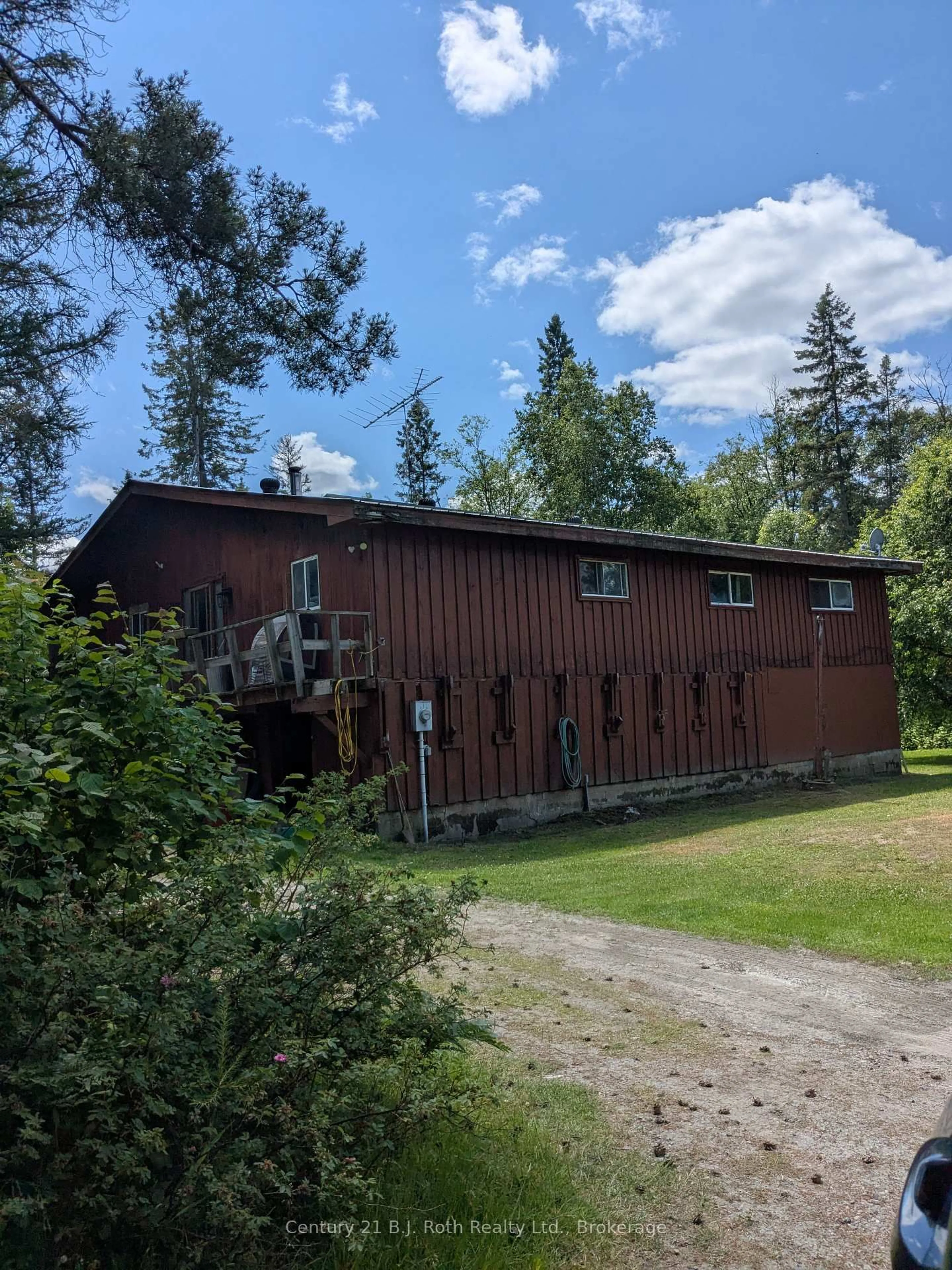 Shed for 288 River Rd, Magnetawan Ontario P0A 1P0