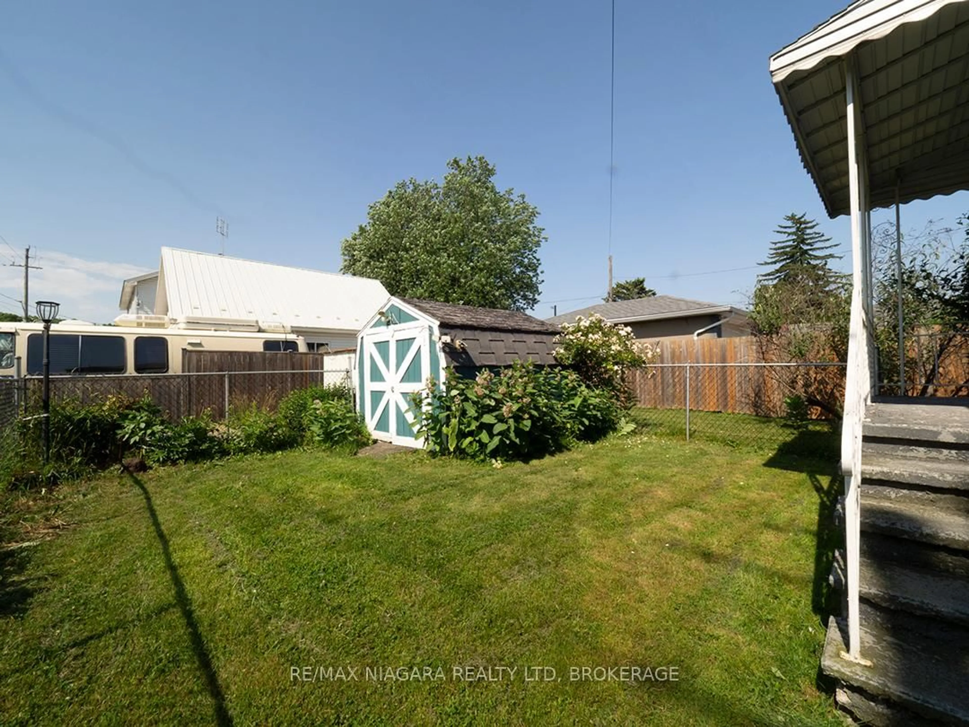 Unknown for 58 Christmas St, Port Colborne Ontario L3K 1M5