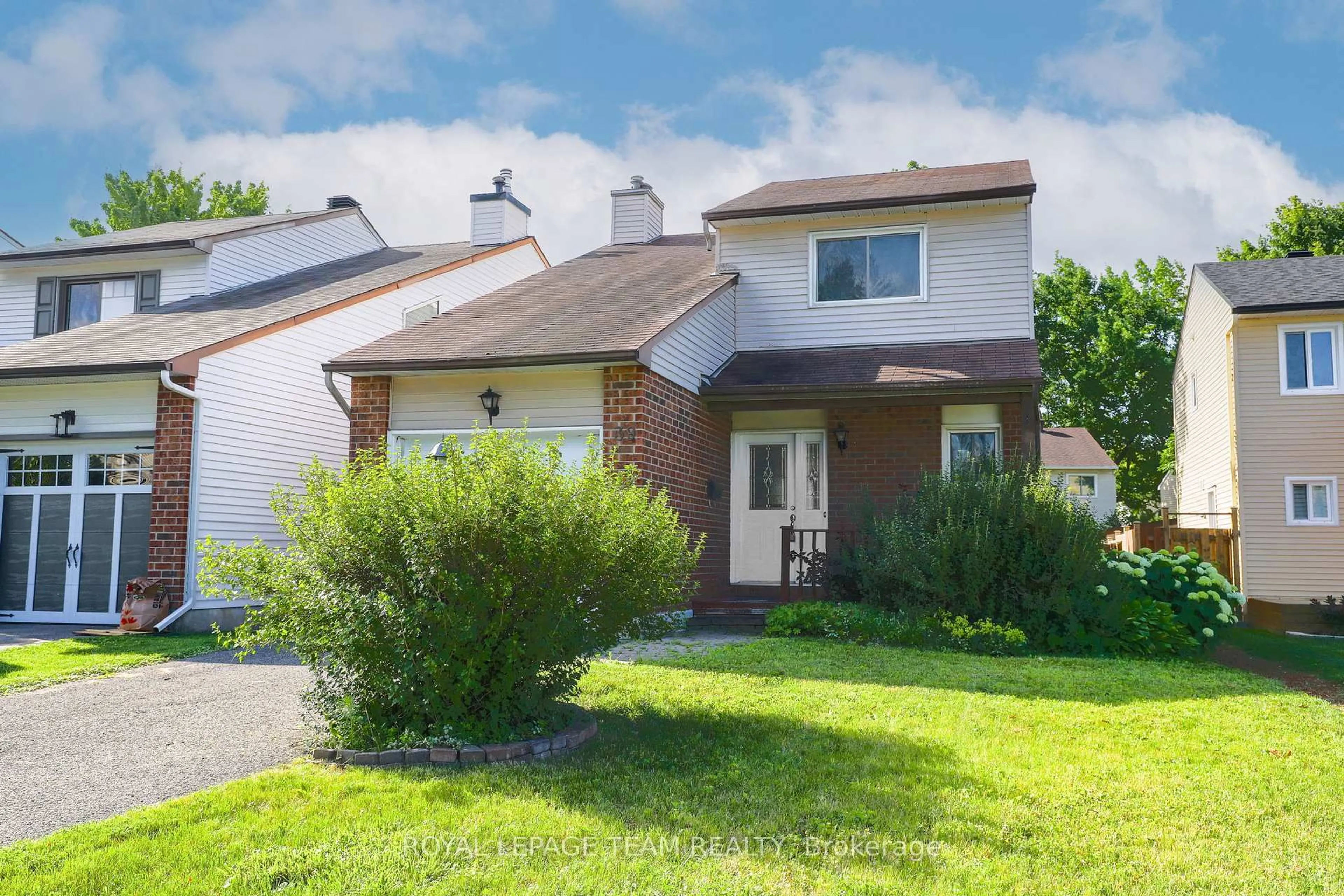 Unknown for 39 Benlark Rd, Barrhaven Ontario K2J 2L5