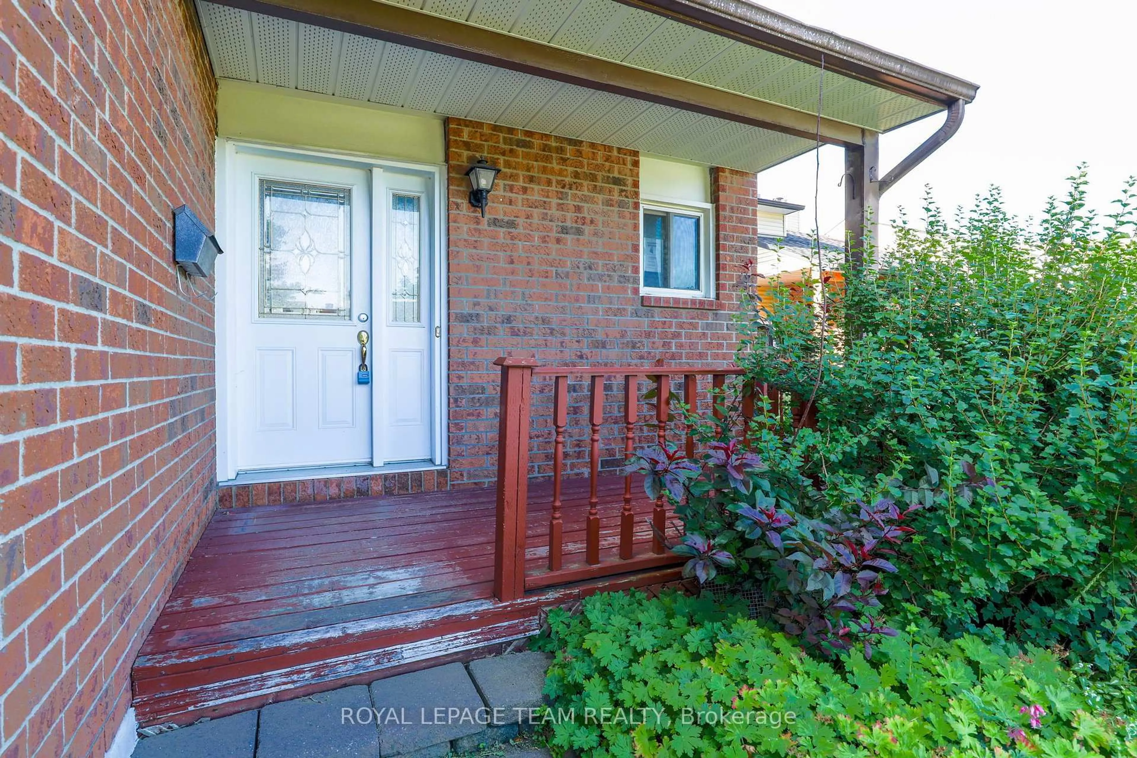 Unknown for 39 Benlark Rd, Barrhaven Ontario K2J 2L5