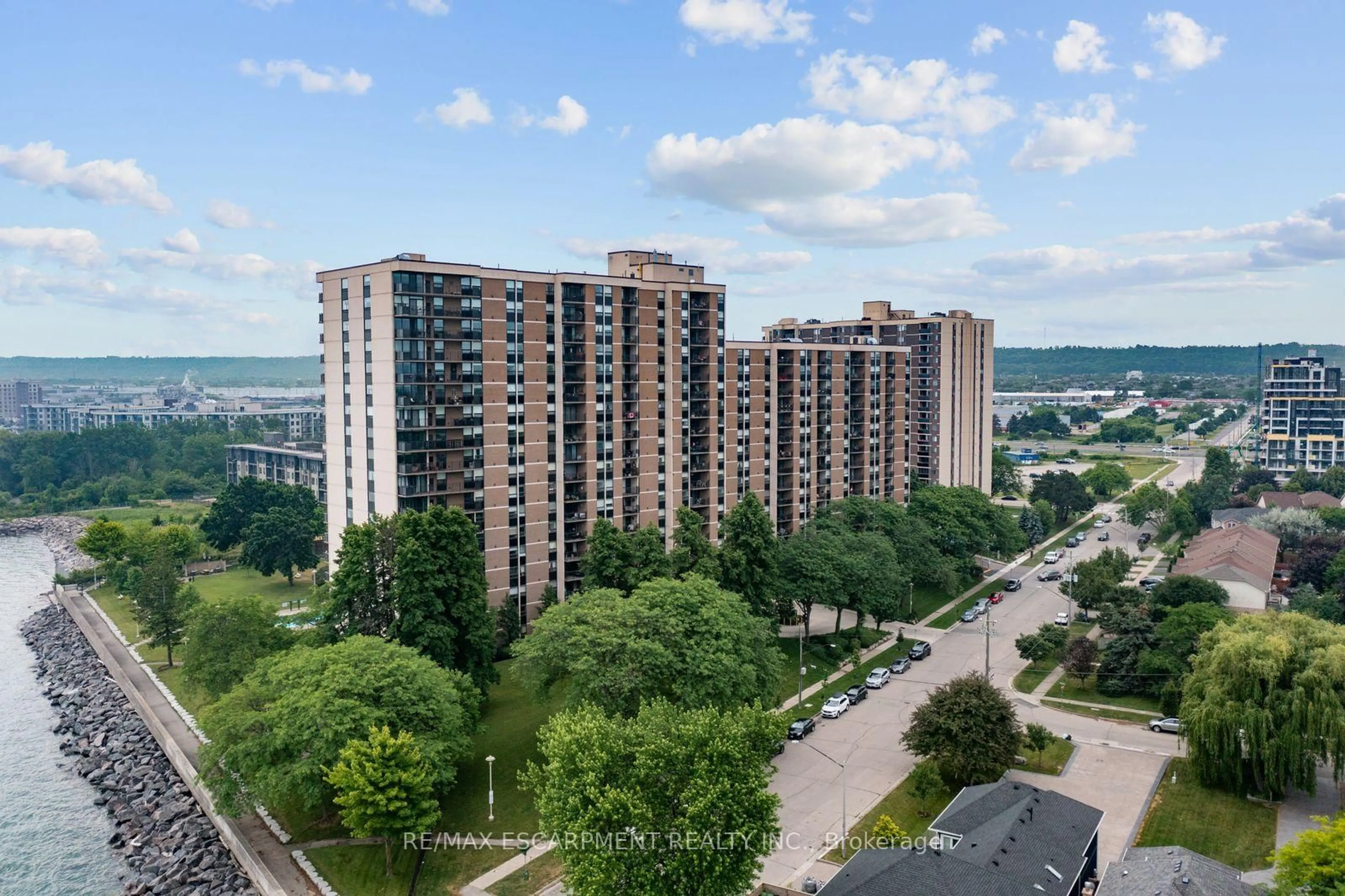 A pic from outside/outdoor area/front of a property/back of a property/a pic from drone, city buildings view from balcony for 500 GREEN Rd #218, Hamilton Ontario L8E 3M6