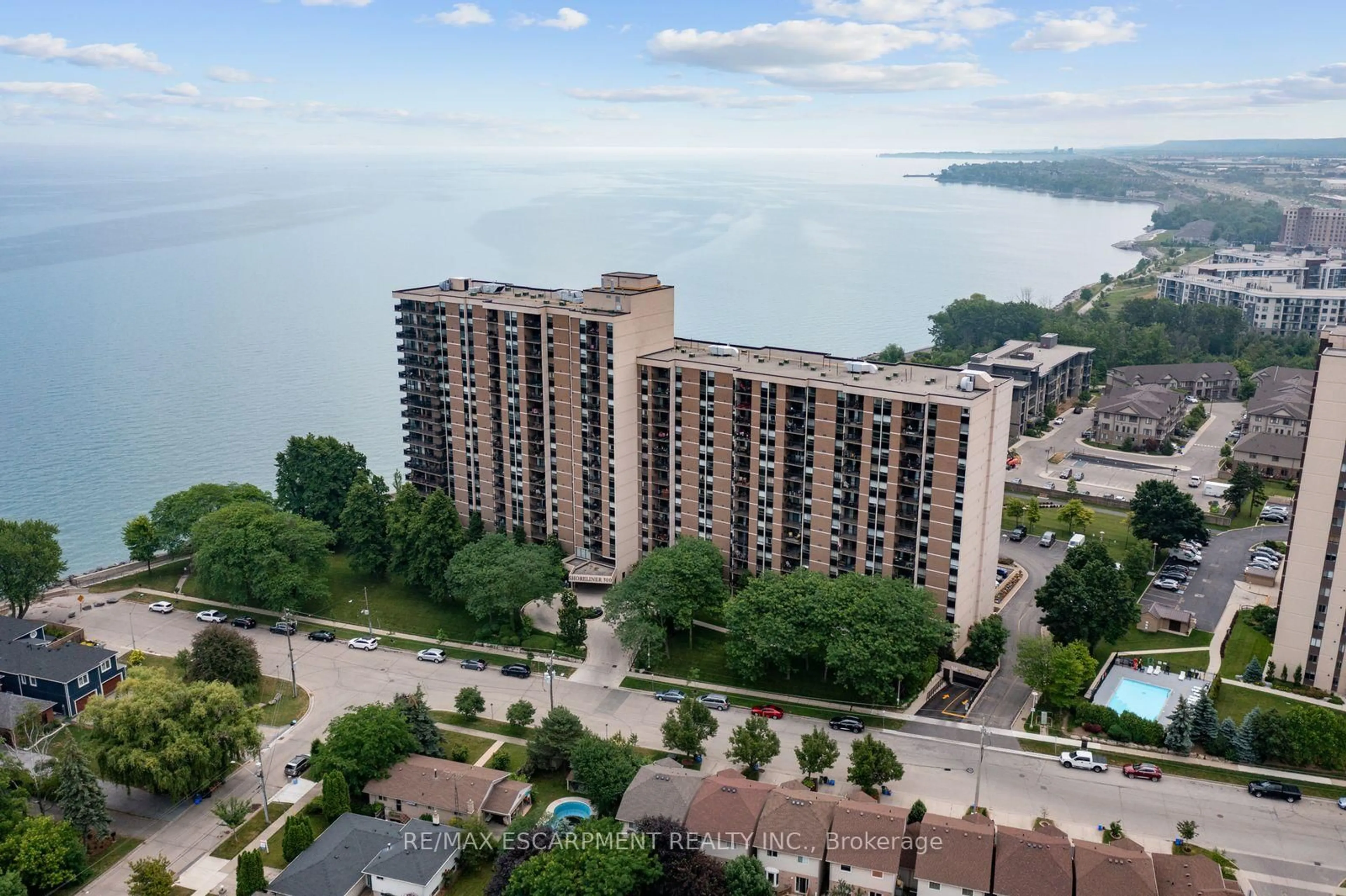 A pic from outside/outdoor area/front of a property/back of a property/a pic from drone, water/lake/river/ocean view for 500 GREEN Rd #218, Hamilton Ontario L8E 3M6