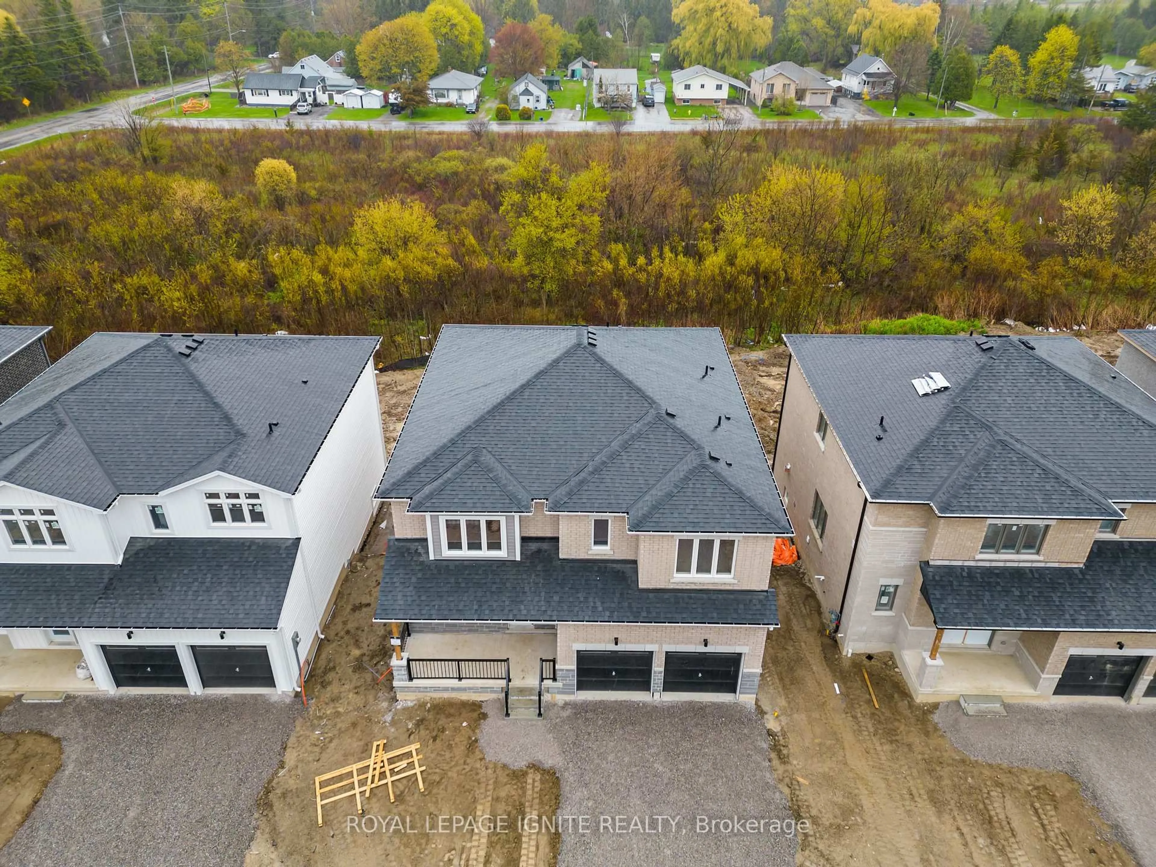 A pic from outside/outdoor area/front of a property/back of a property/a pic from drone, water/lake/river/ocean view for 19 Butternut Dr, Norfolk Ontario N3Y 0G8