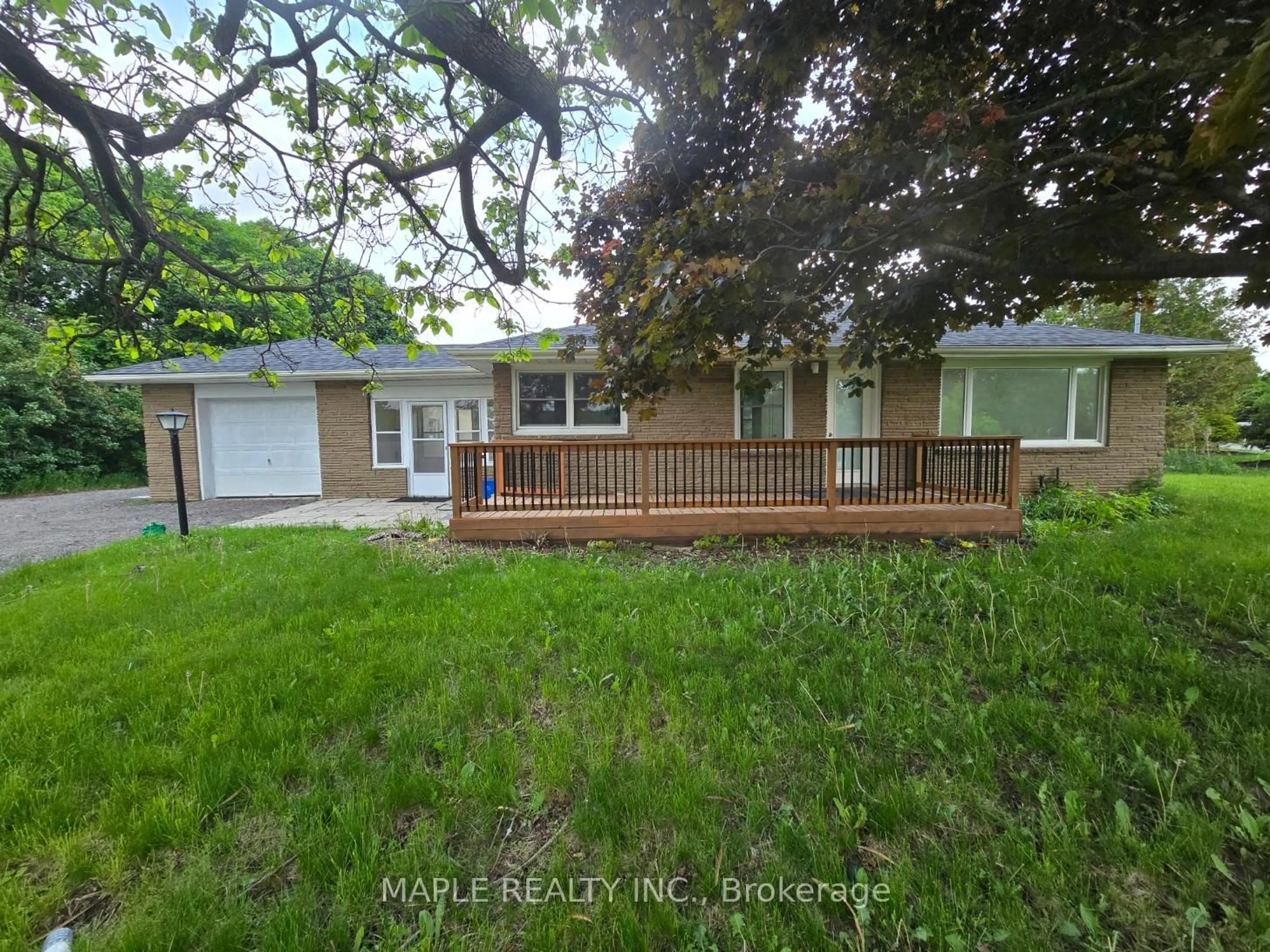 A pic from outside/outdoor area/front of a property/back of a property/a pic from drone, street for 1101 Brantford Hwy Highway, North Dumfries Ontario N1R 5S6