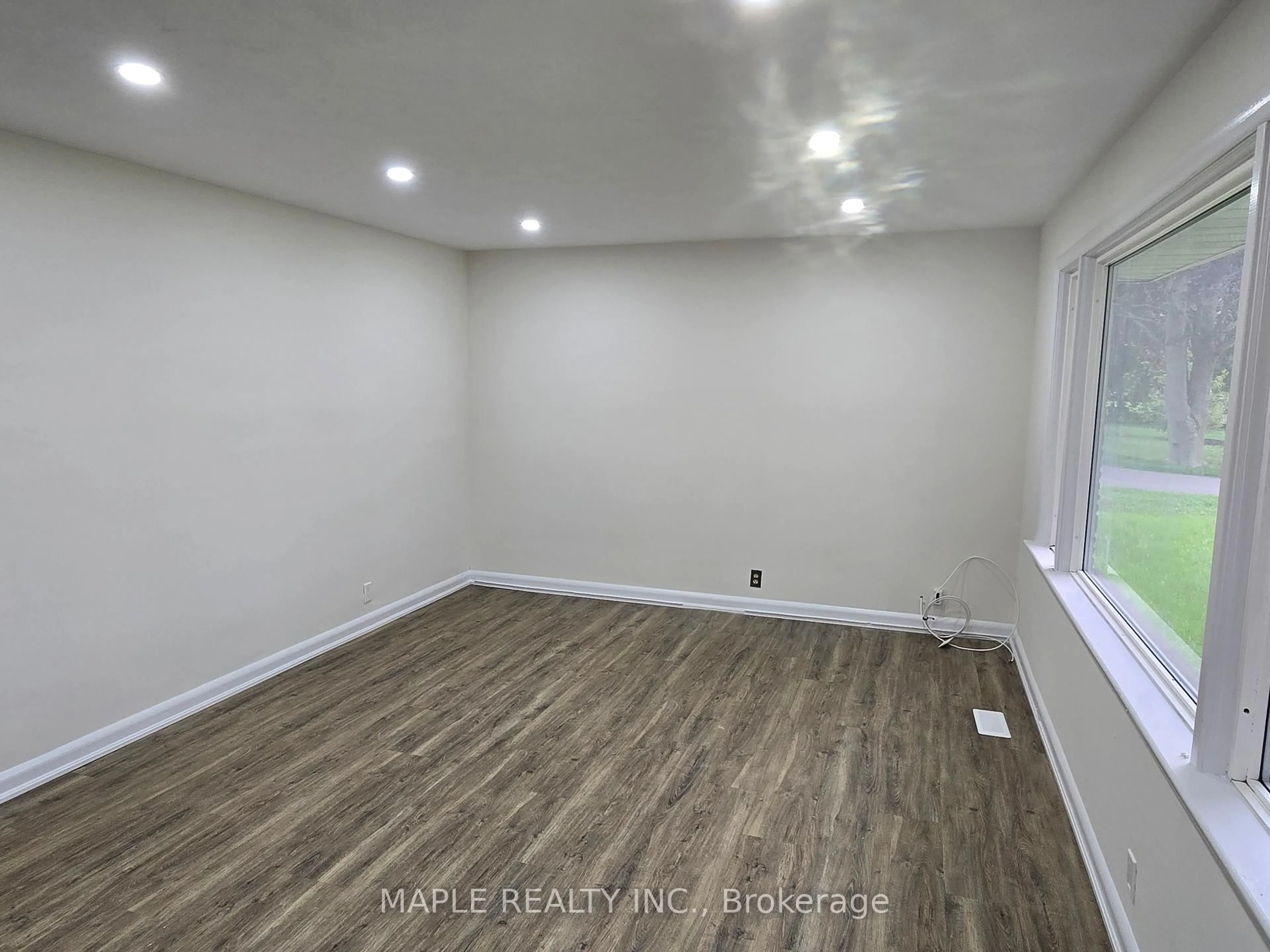 A pic of a room for 1101 Brantford Hwy Highway, North Dumfries Ontario N1R 5S6