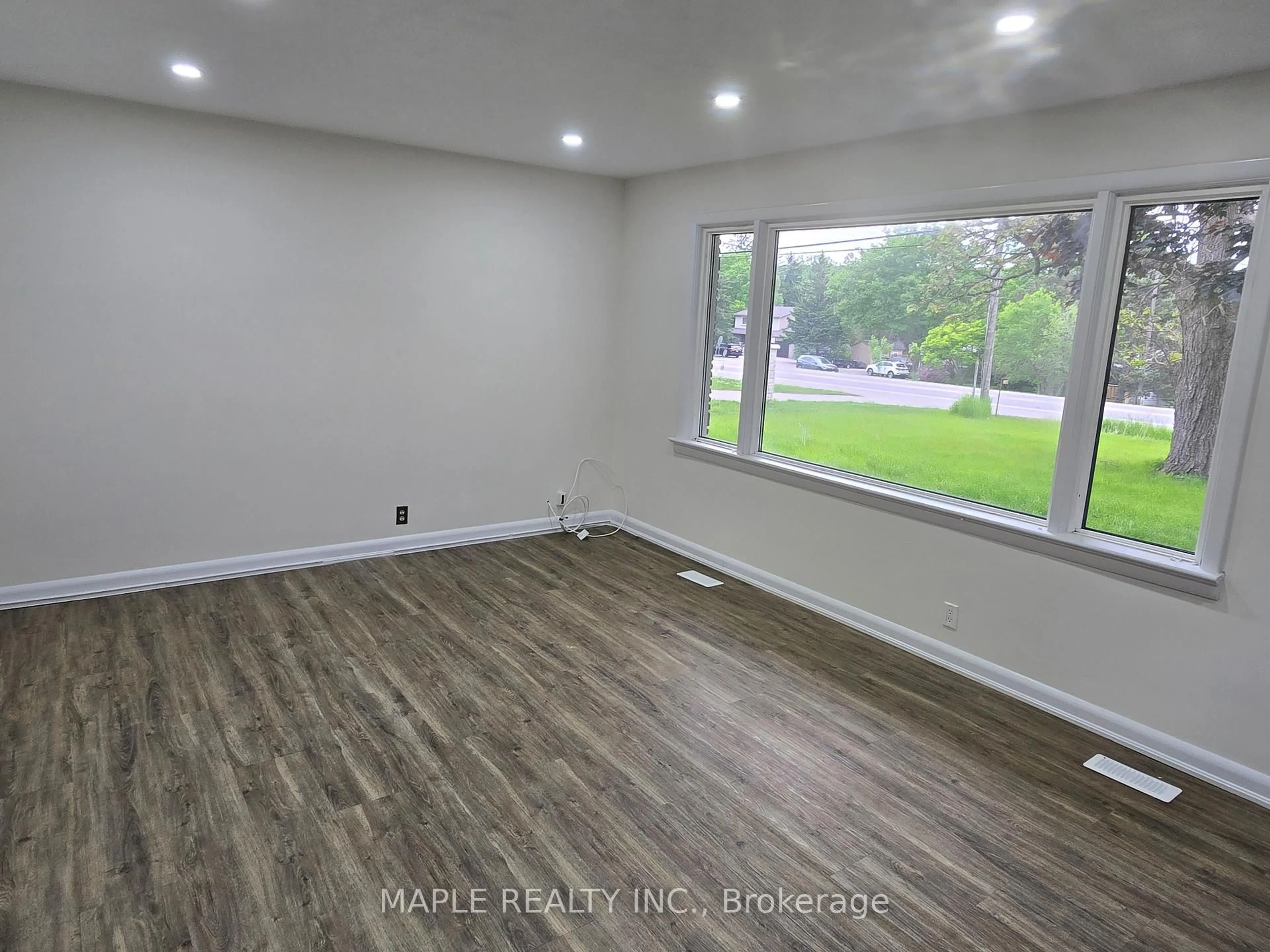 A pic of a room for 1101 Brantford Hwy Highway, North Dumfries Ontario N1R 5S6
