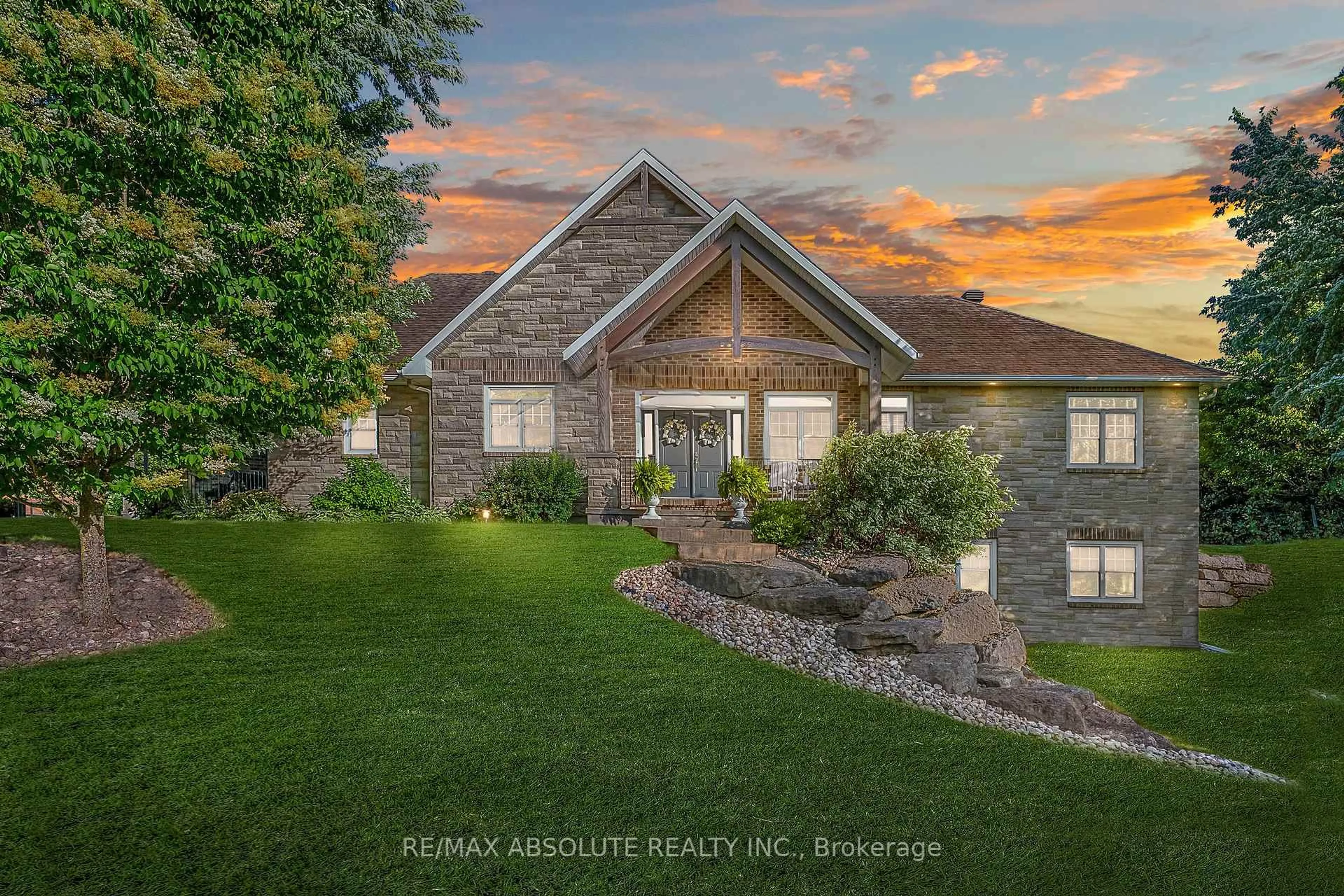 Home with brick exterior material, mountain view for 37 Fairhaven Pl, Arnprior Ontario K7S 0B7