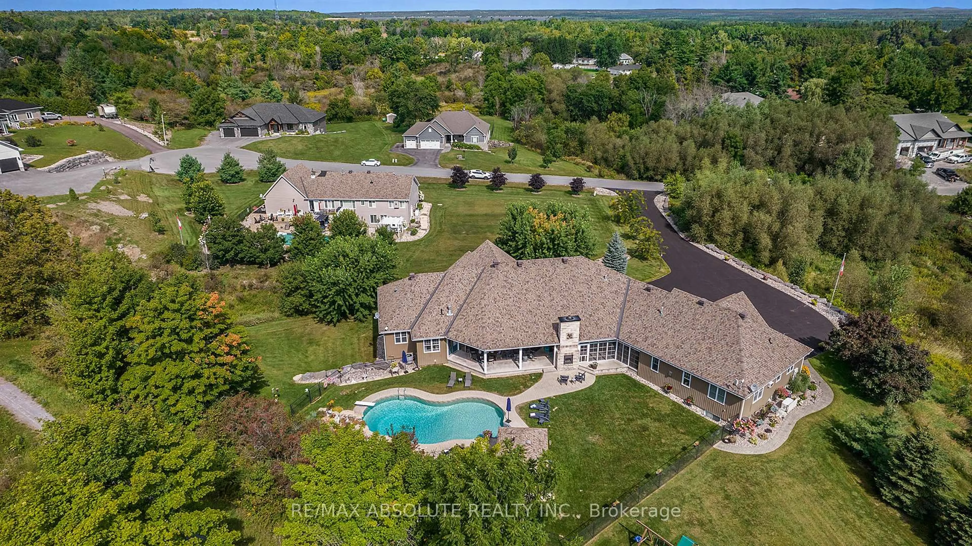 A pic from outside/outdoor area/front of a property/back of a property/a pic from drone, water/lake/river/ocean view for 37 Fairhaven Pl, Arnprior Ontario K7S 0B7