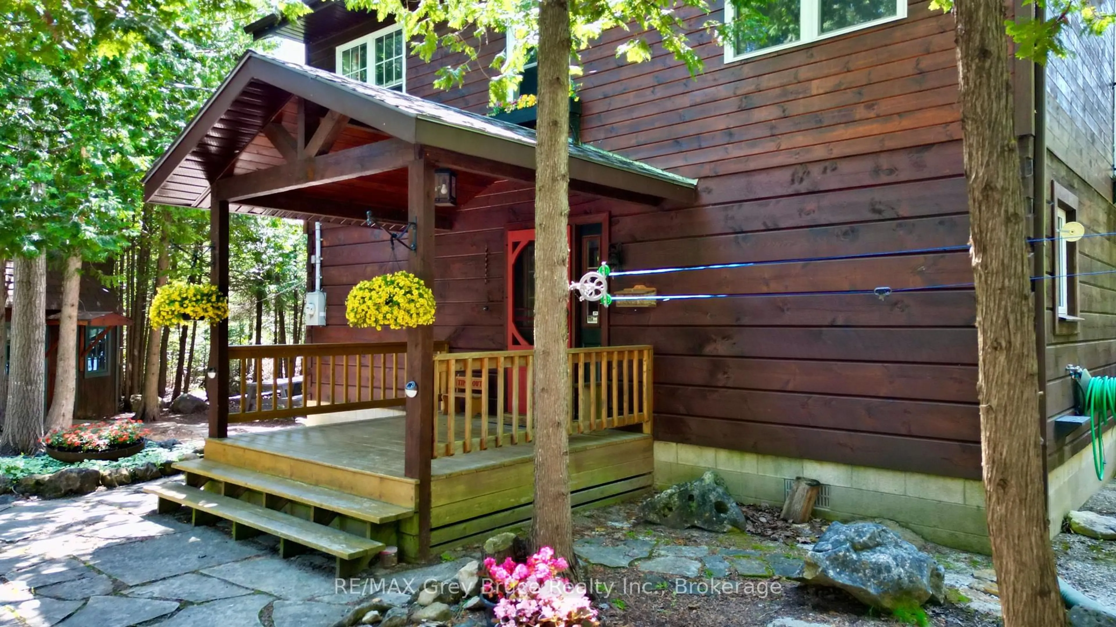 Patio, unknown for 9 Hope Dr, Northern Bruce Peninsula Ontario N0H 1Z0