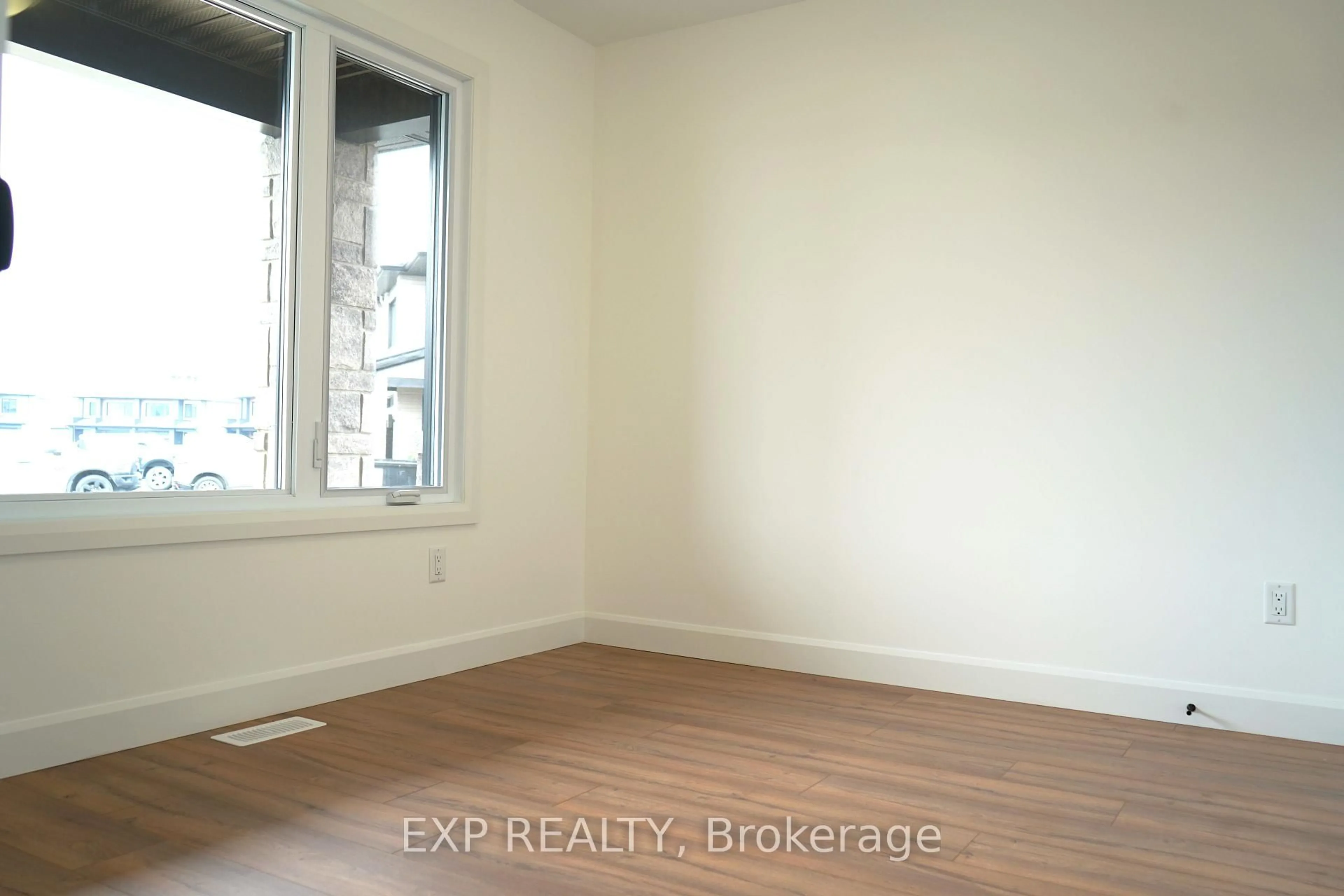 A pic of a room for 984 Katia St, The Nation Ontario K0A 2M0